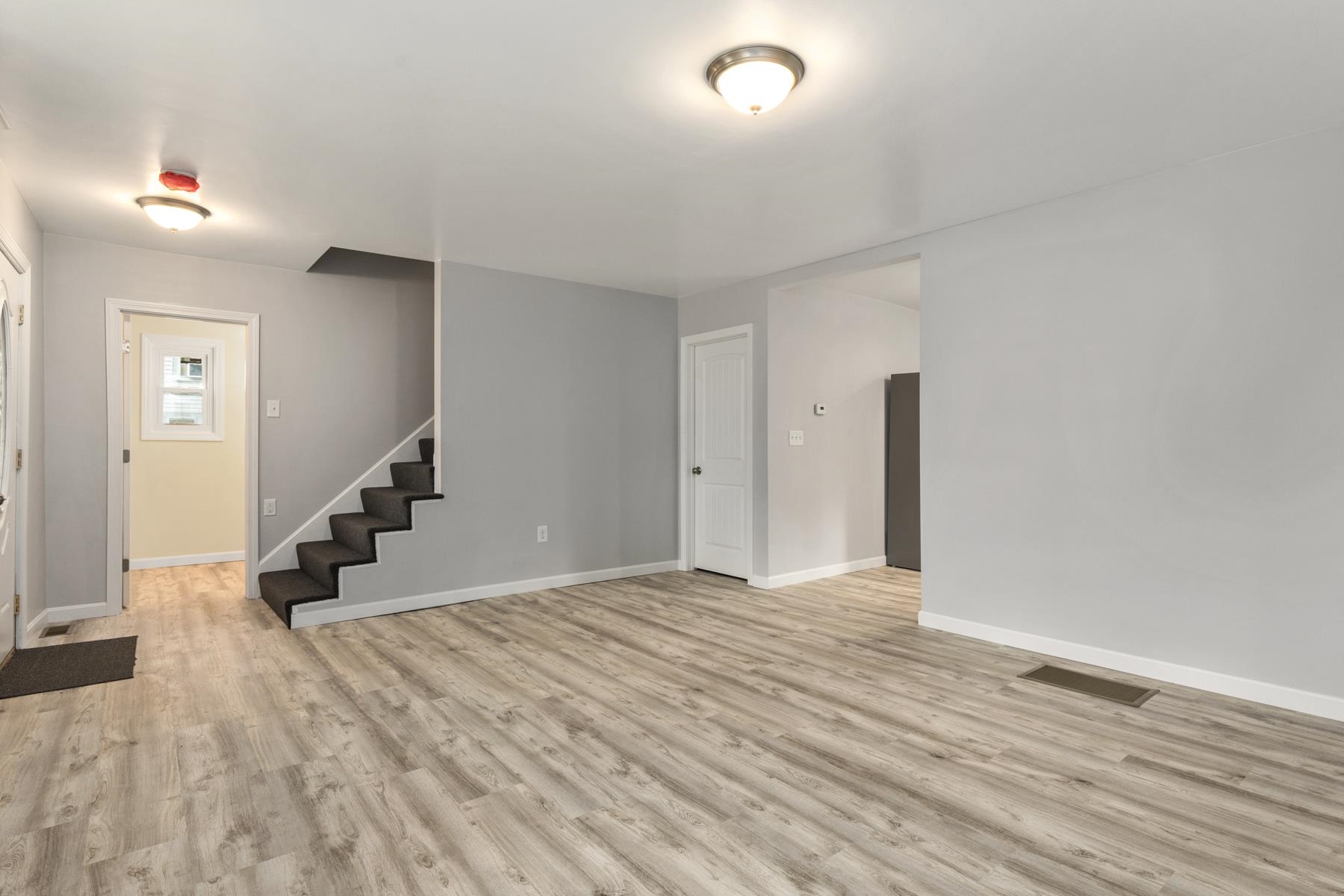 183-185 Front Street