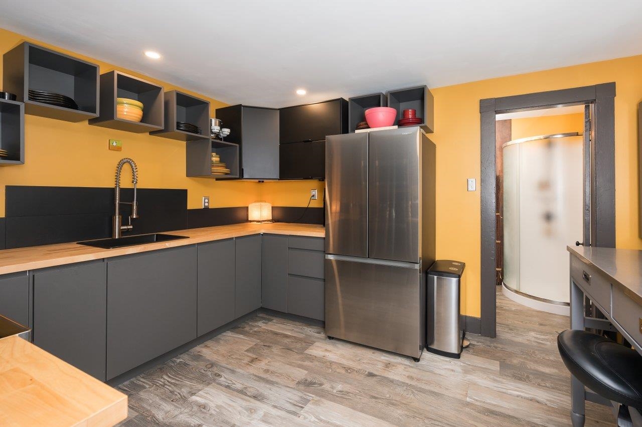 183-185 Front Street