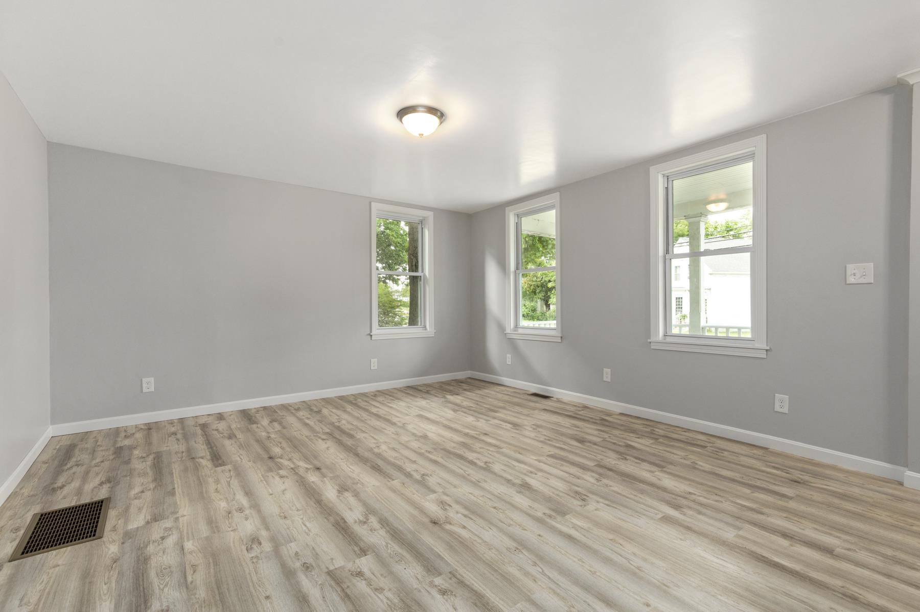 183-185 Front Street