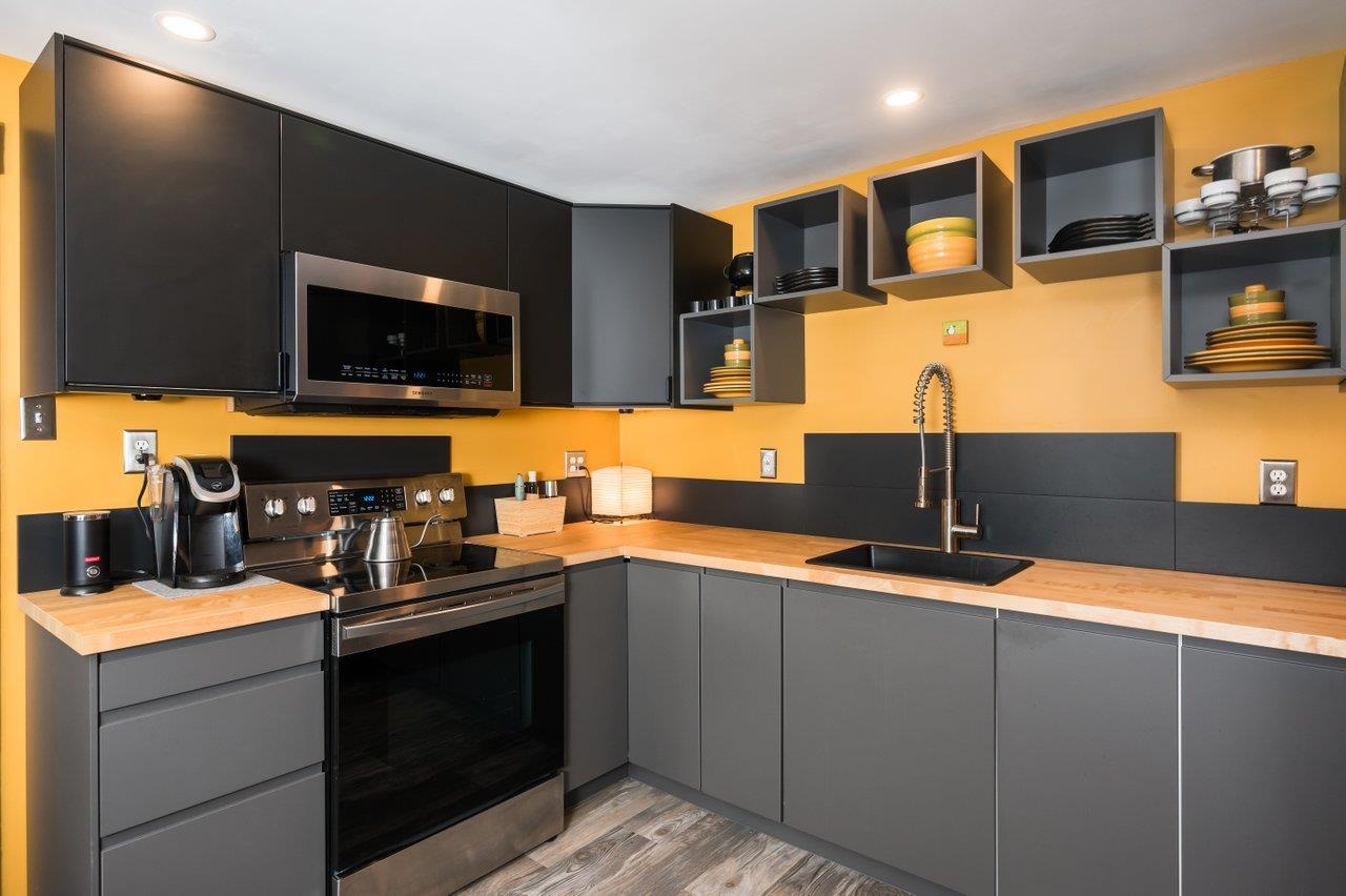 183-185 Front Street