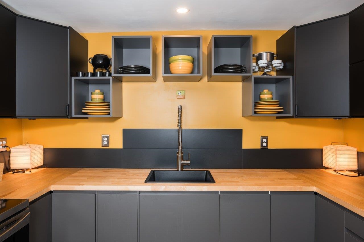 183-185 Front Street