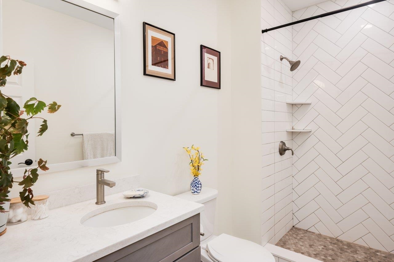 73 Prospect Street Unit: 2