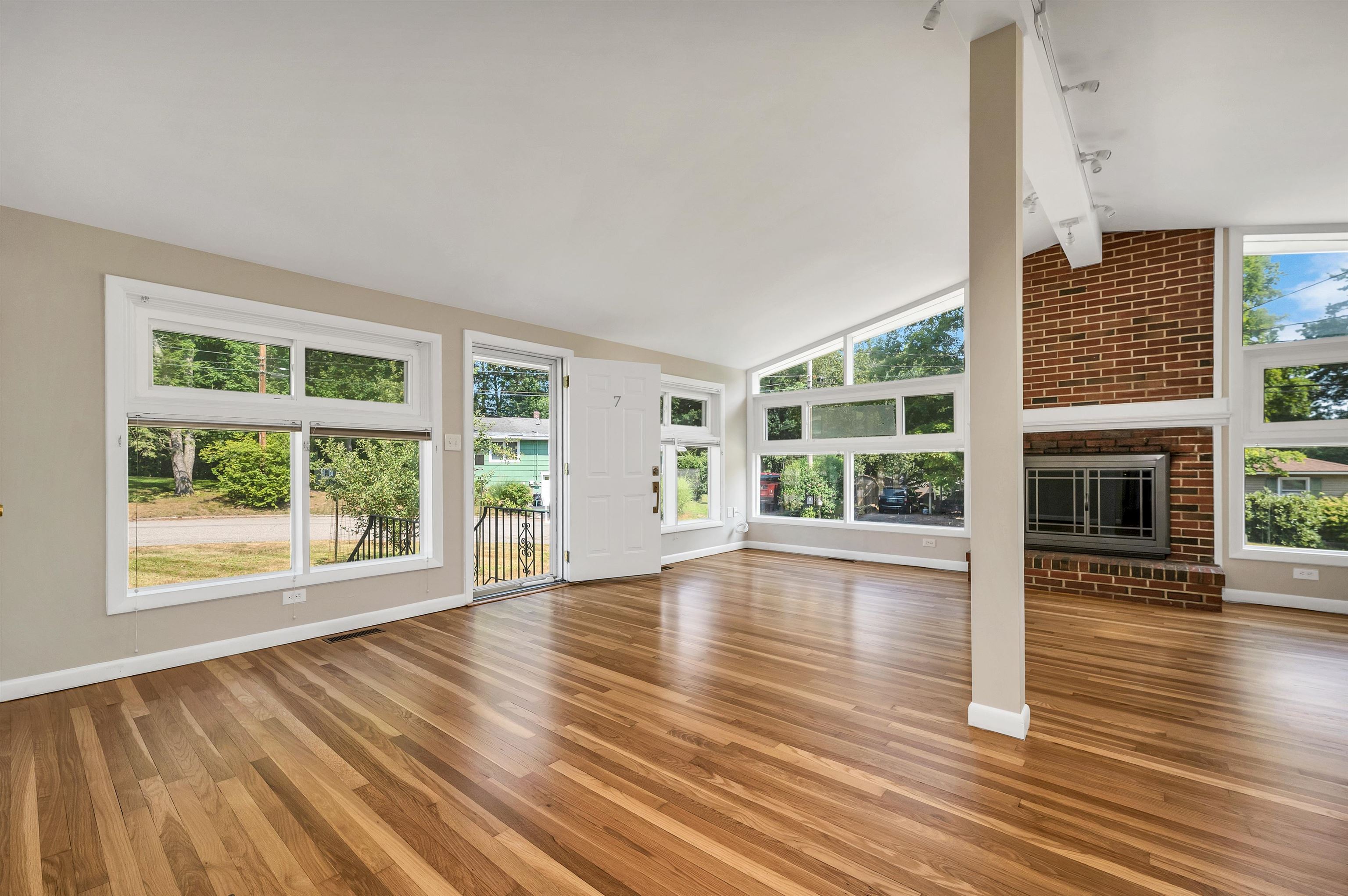 7 Hemlock Circle