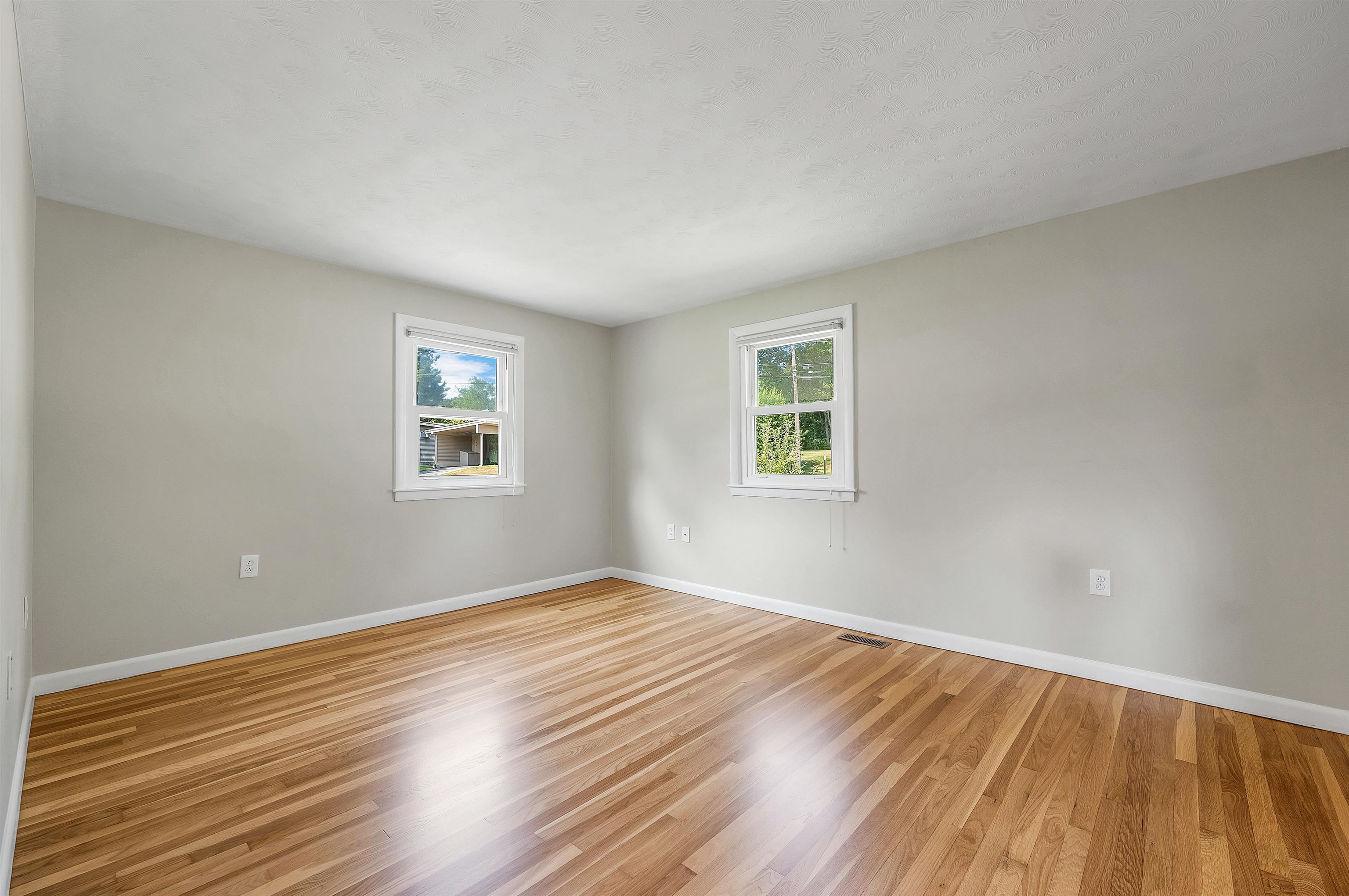 7 Hemlock Circle