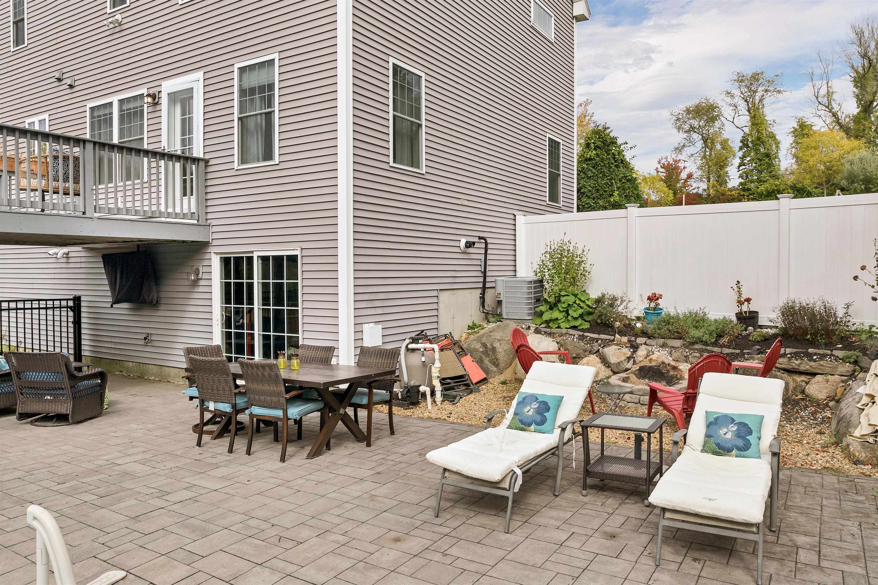 22 Stratham Heights Road