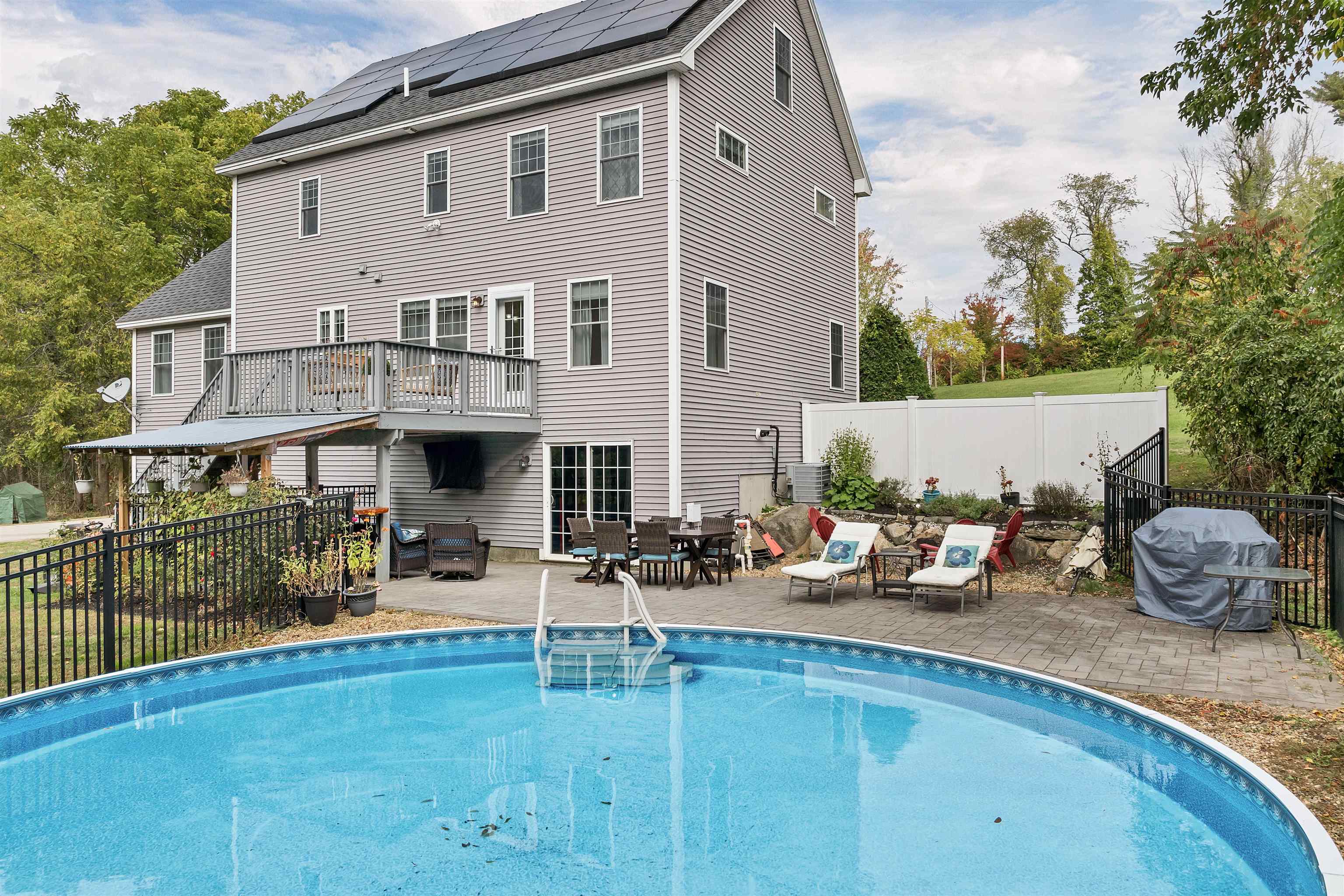 22 Stratham Heights Road