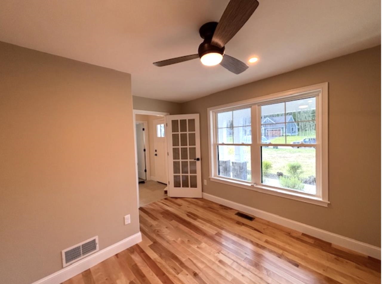 22 Edgewater Drive