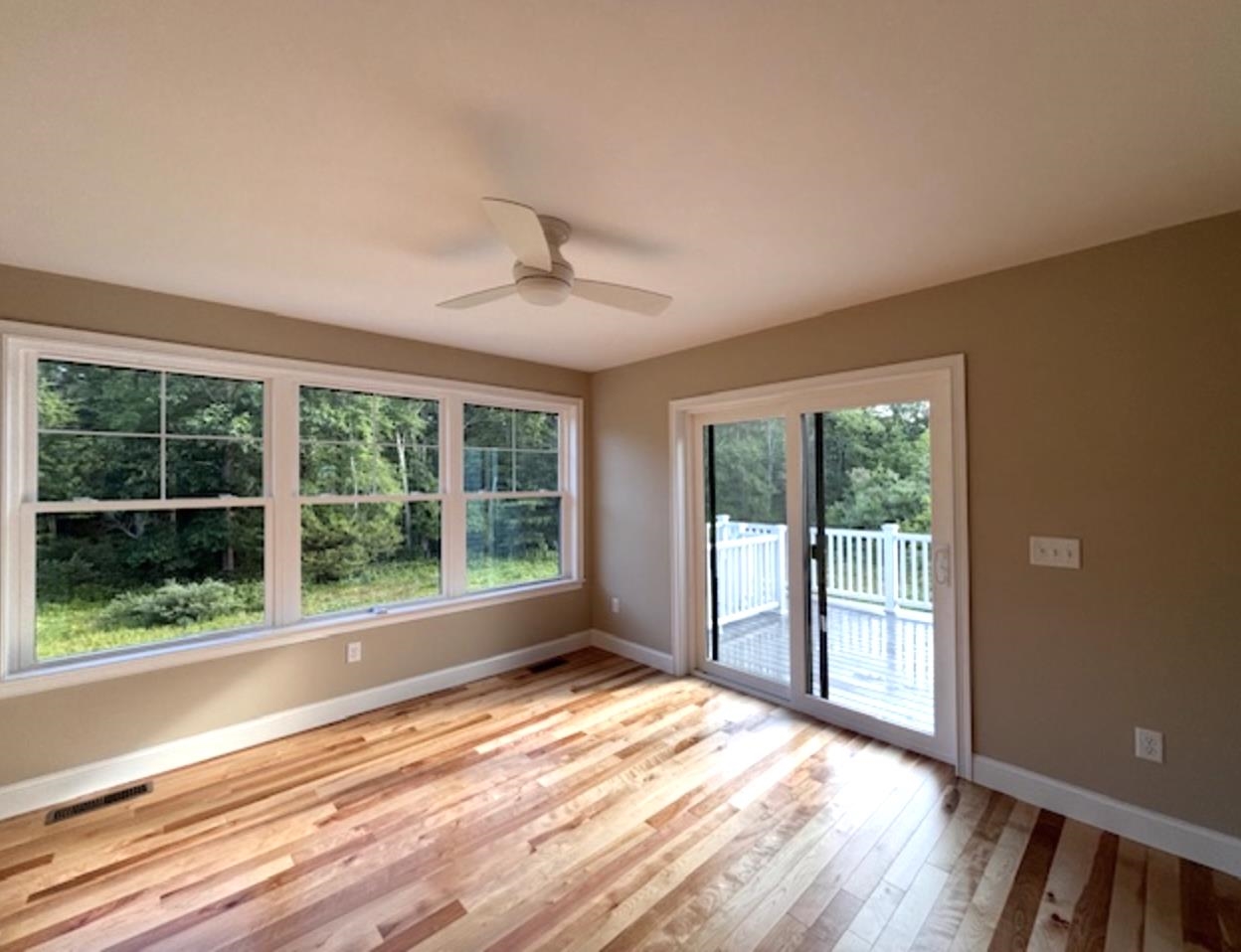 22 Edgewater Drive