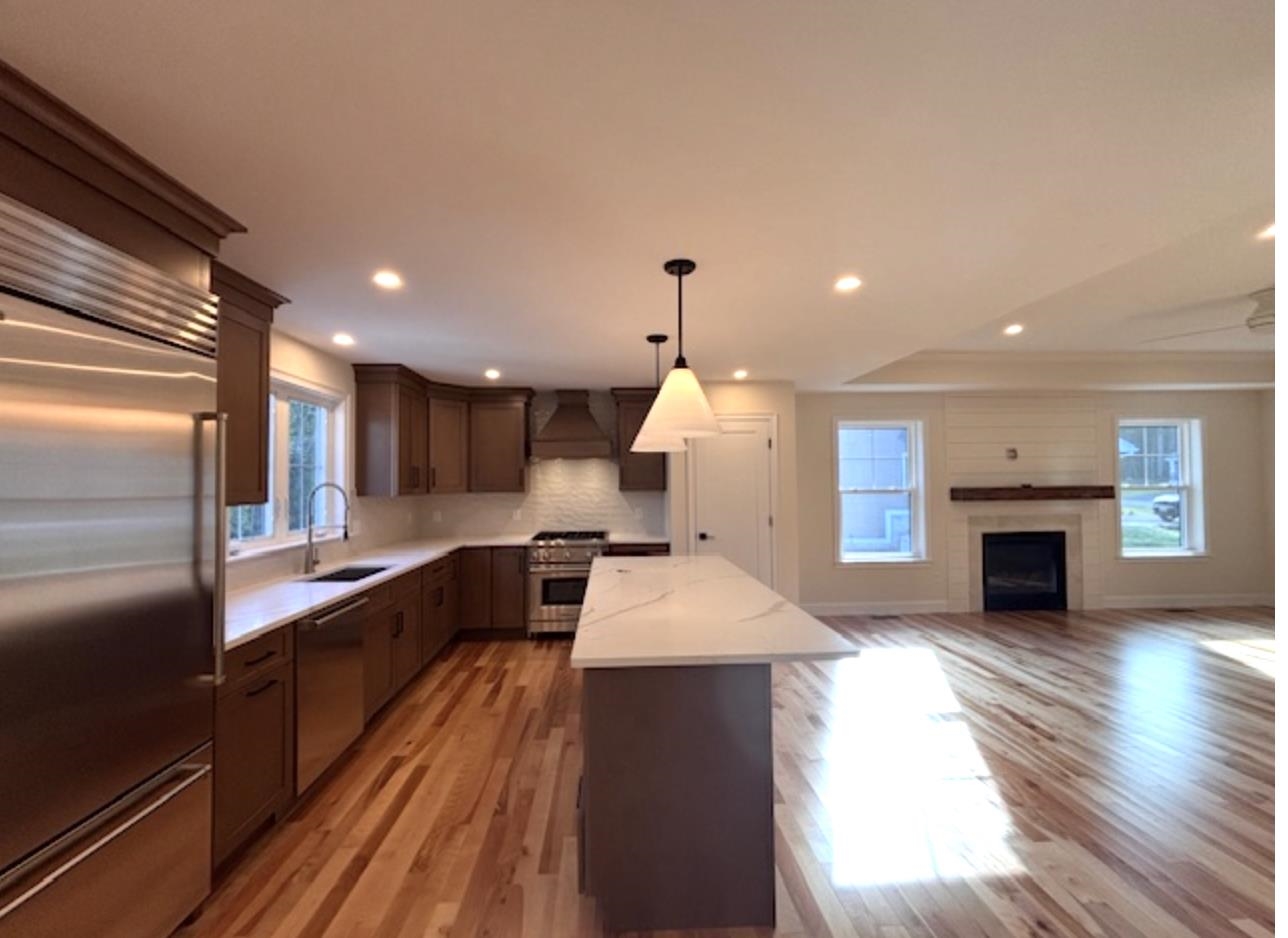 22 Edgewater Drive