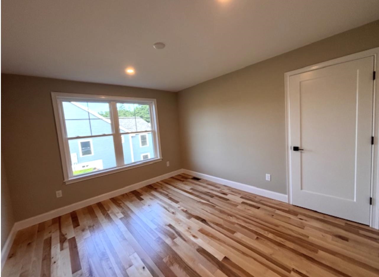 22 Edgewater Drive