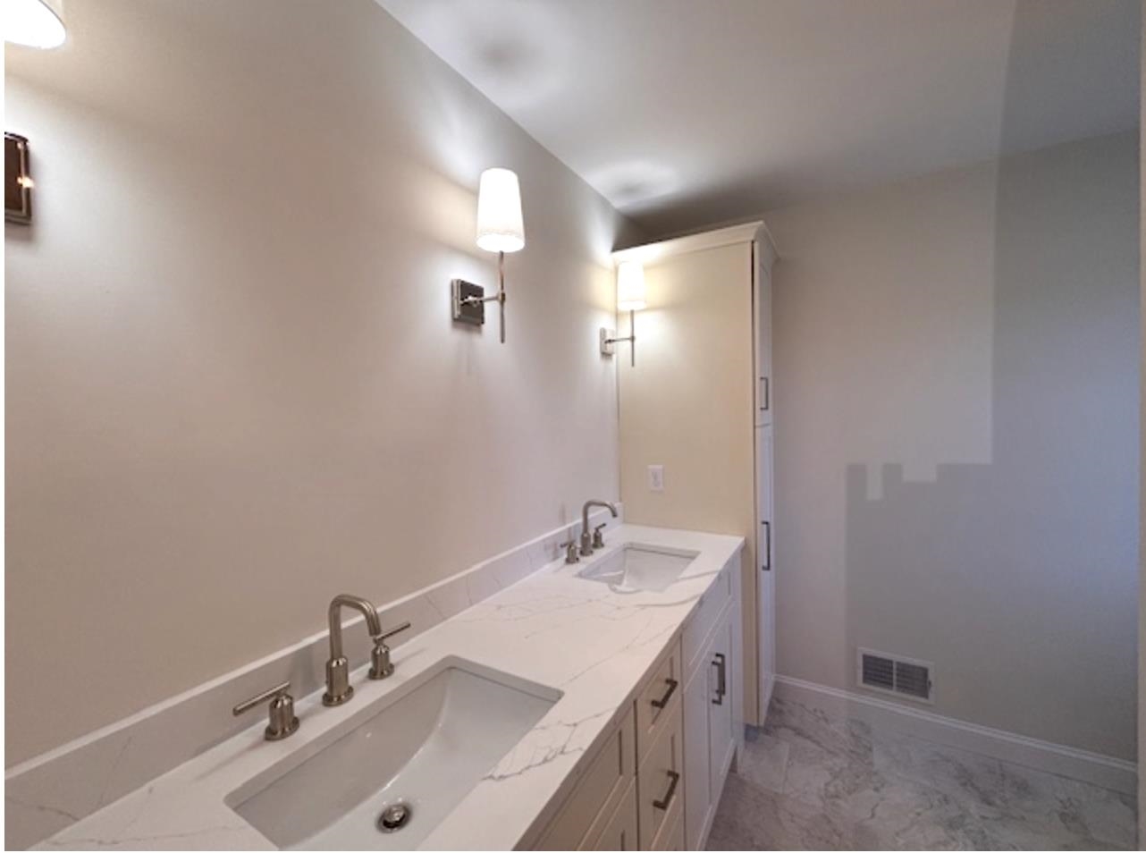 22 Edgewater Drive