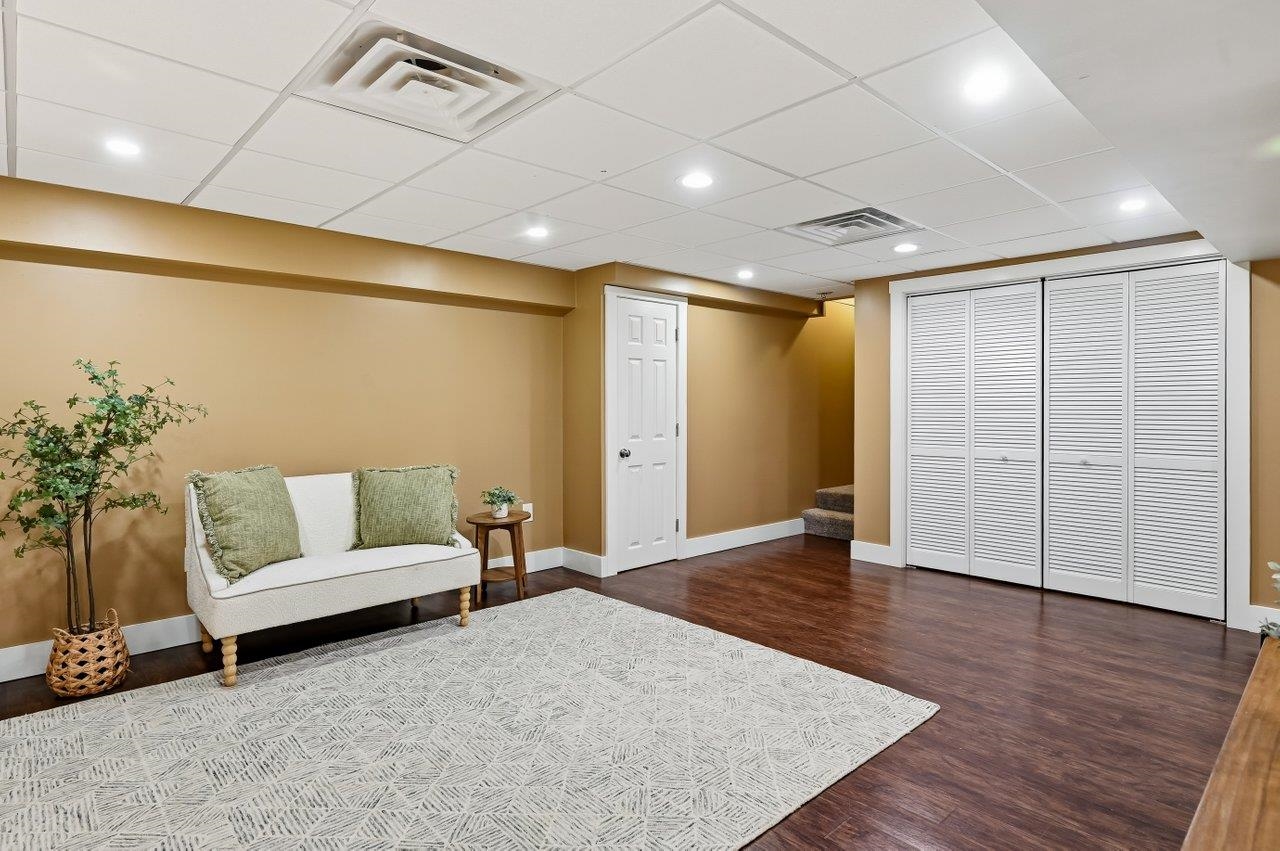 52 Tansy Avenue