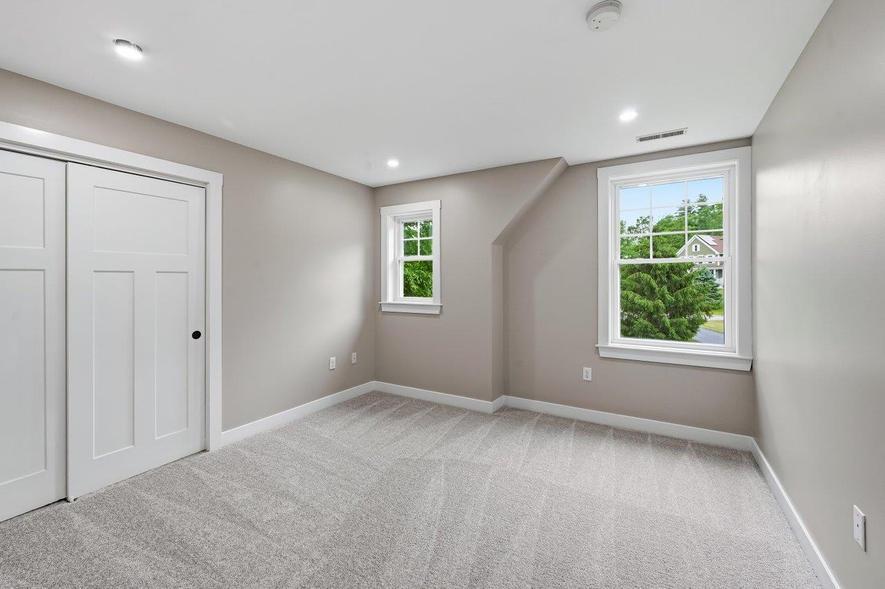 52 Tansy Avenue