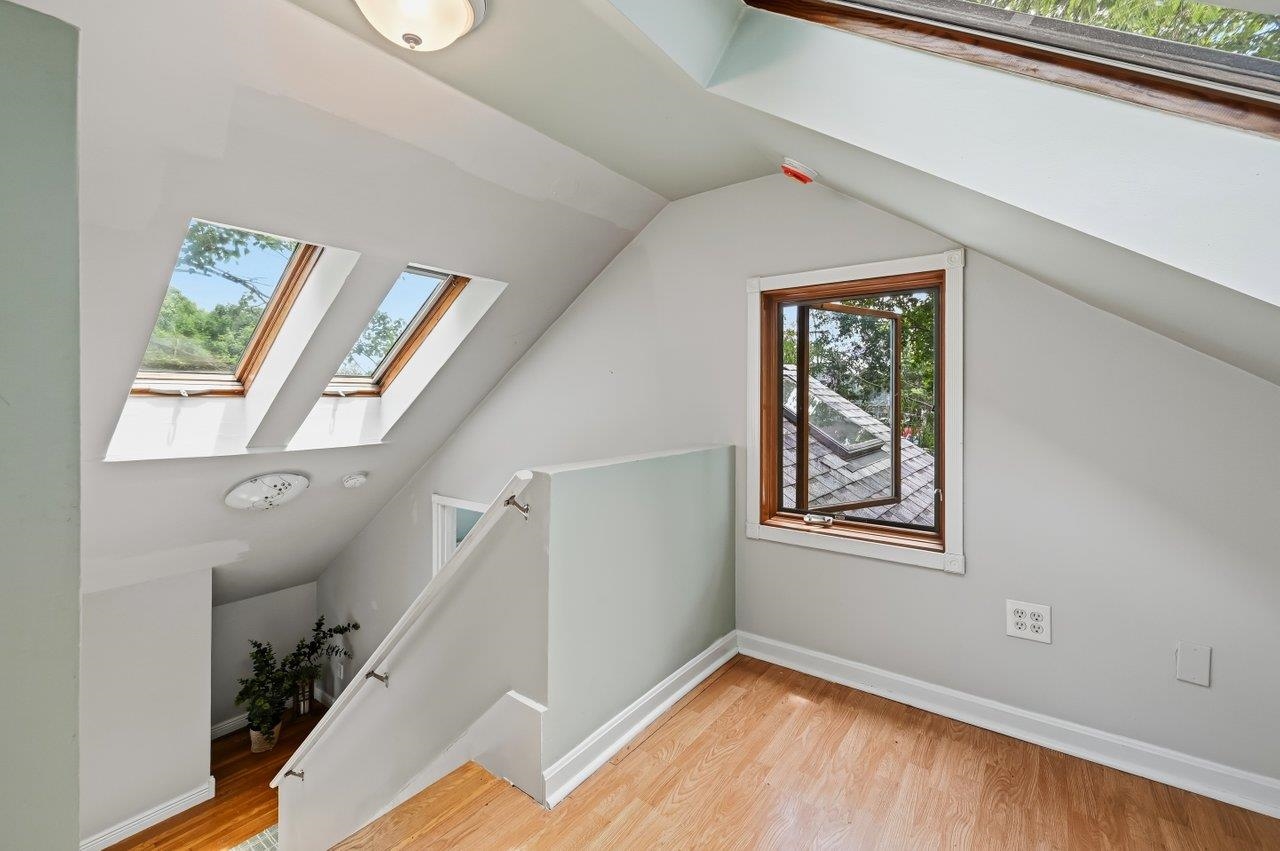 25 Bonair Avenue