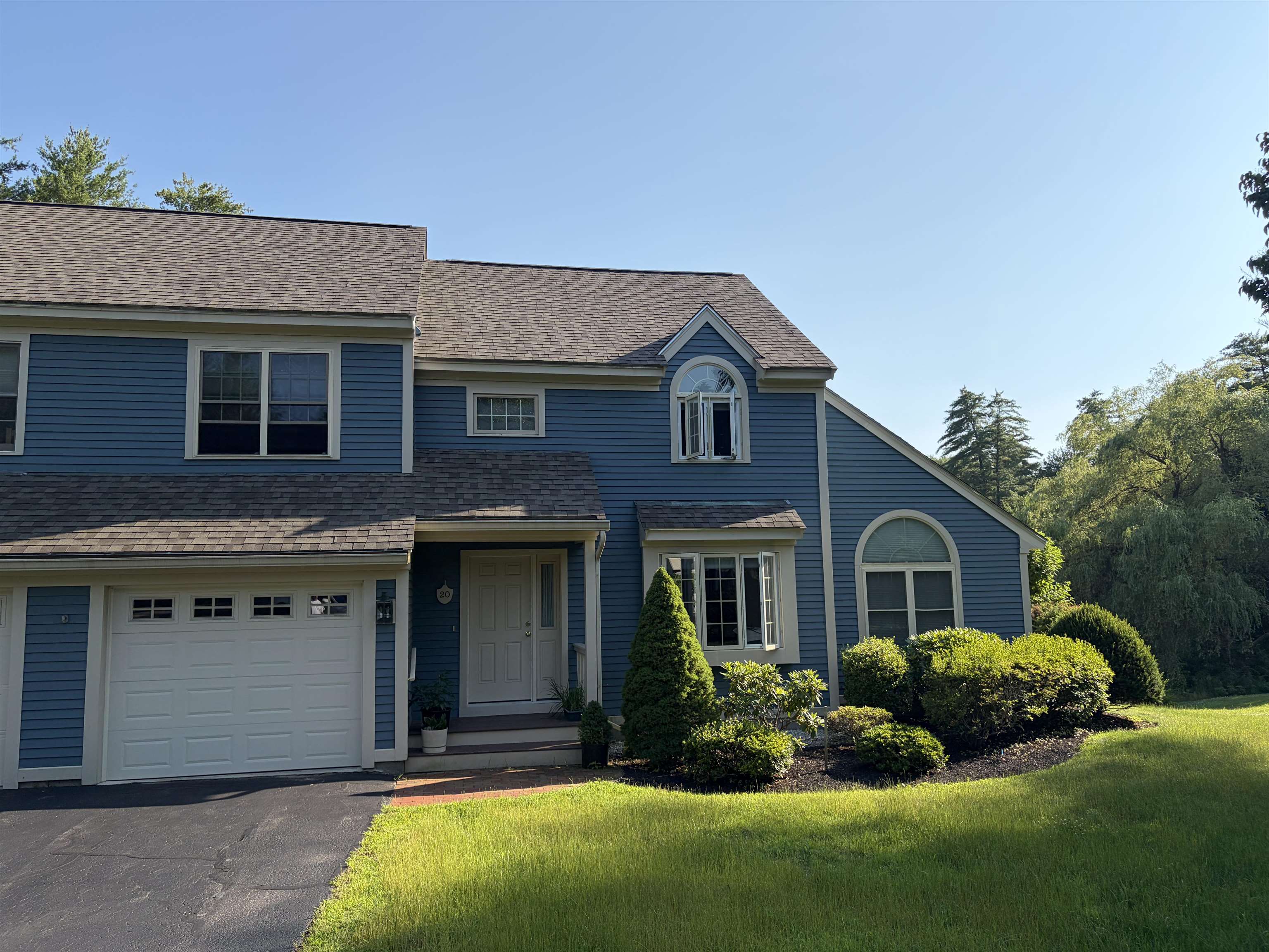 20 Peninsula Drive