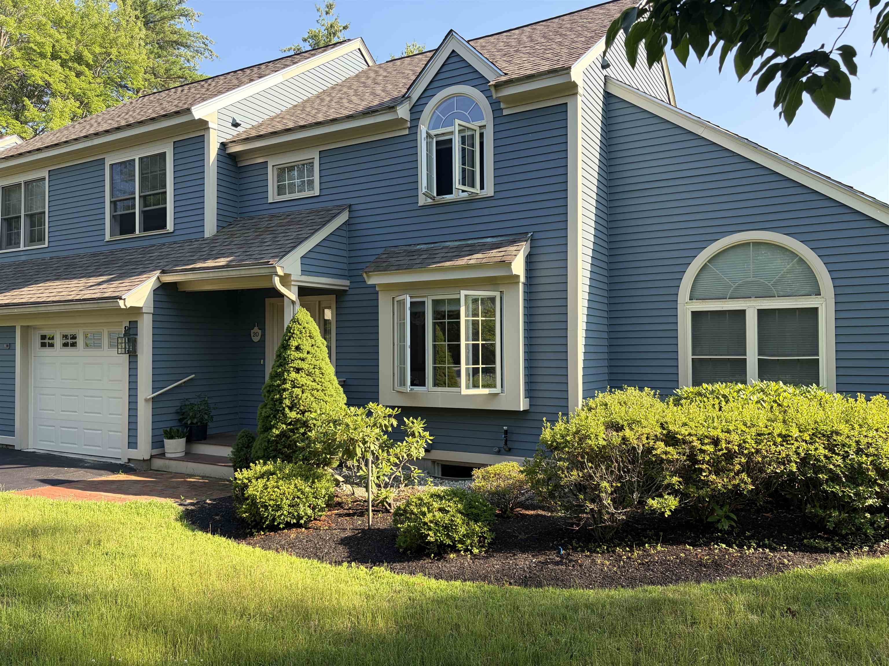 20 Peninsula Drive