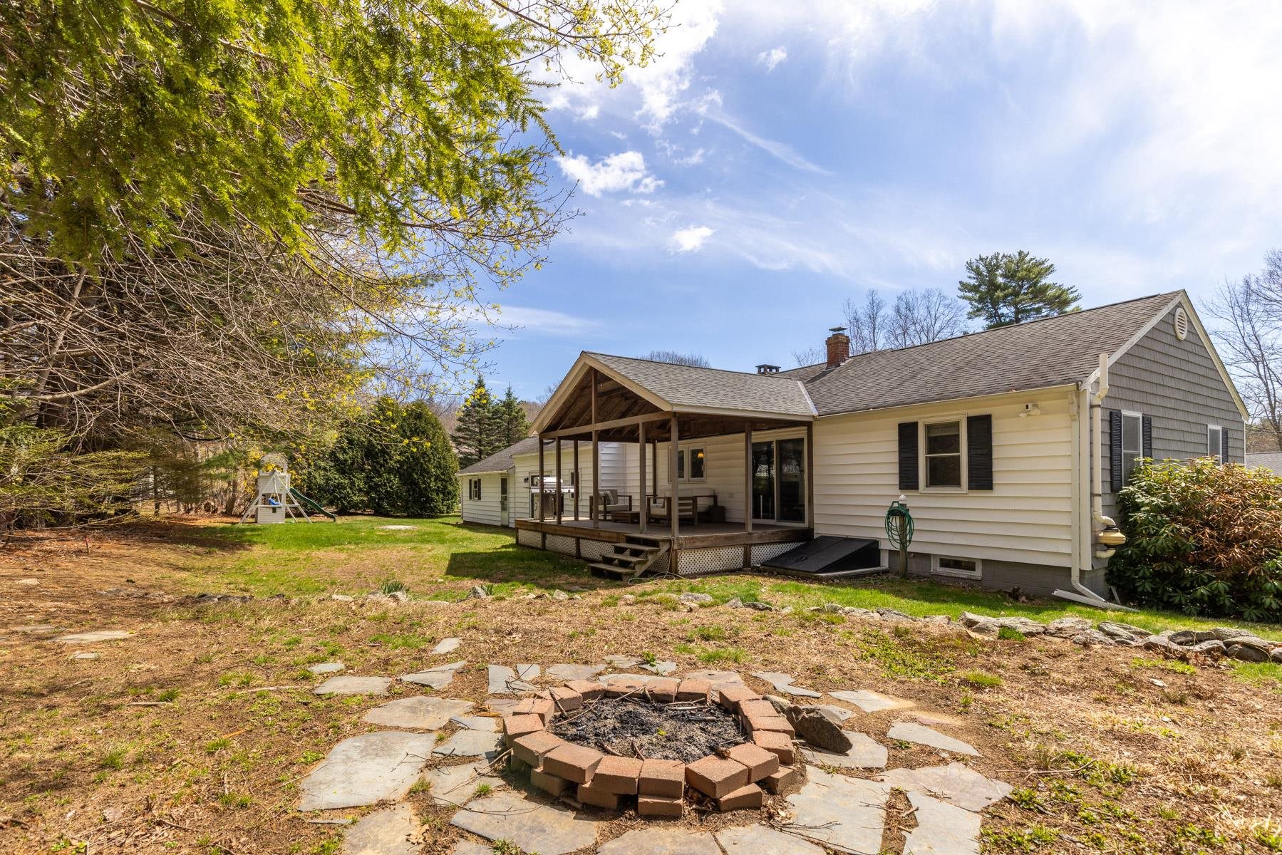 8 Warner Lane