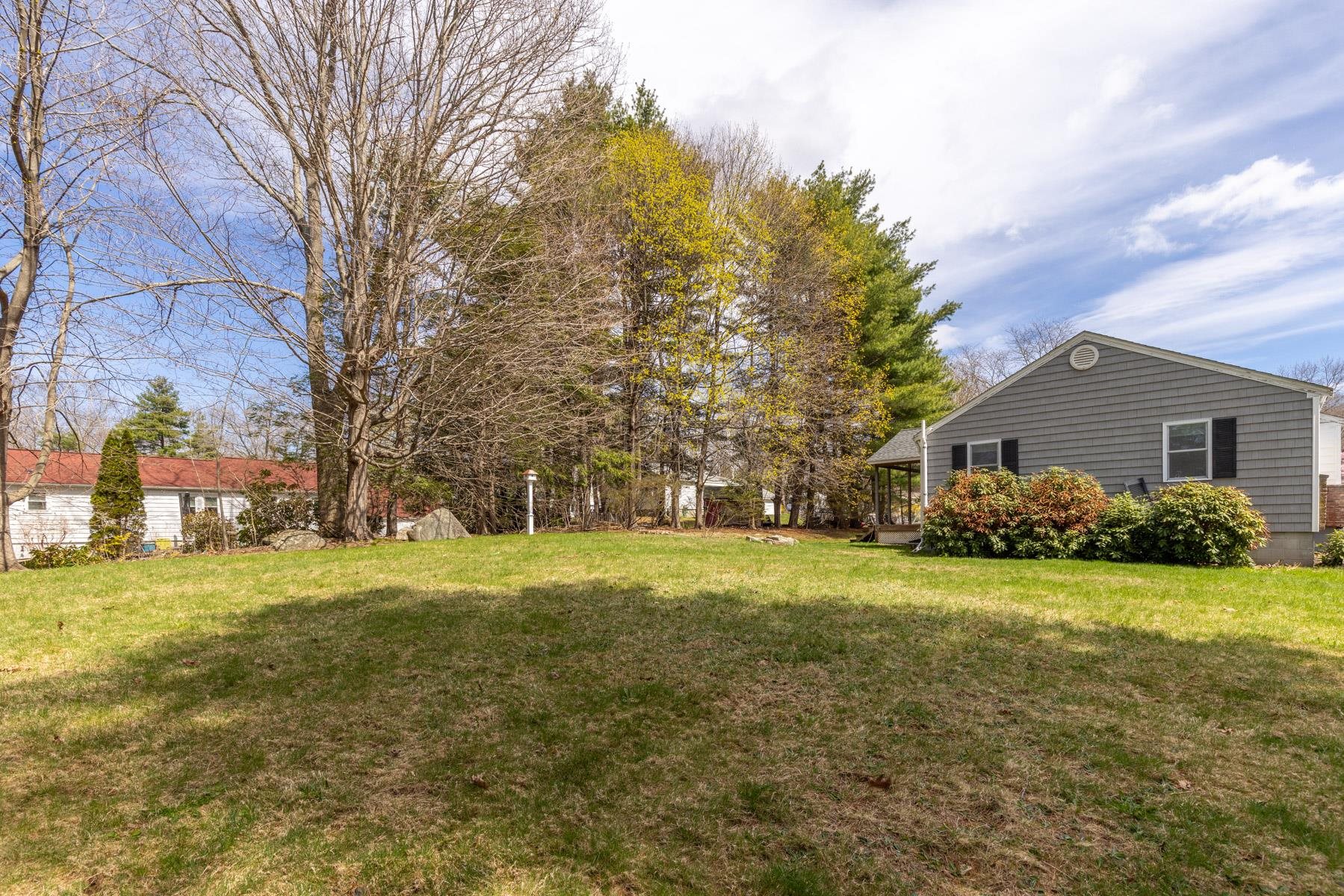 8 Warner Lane