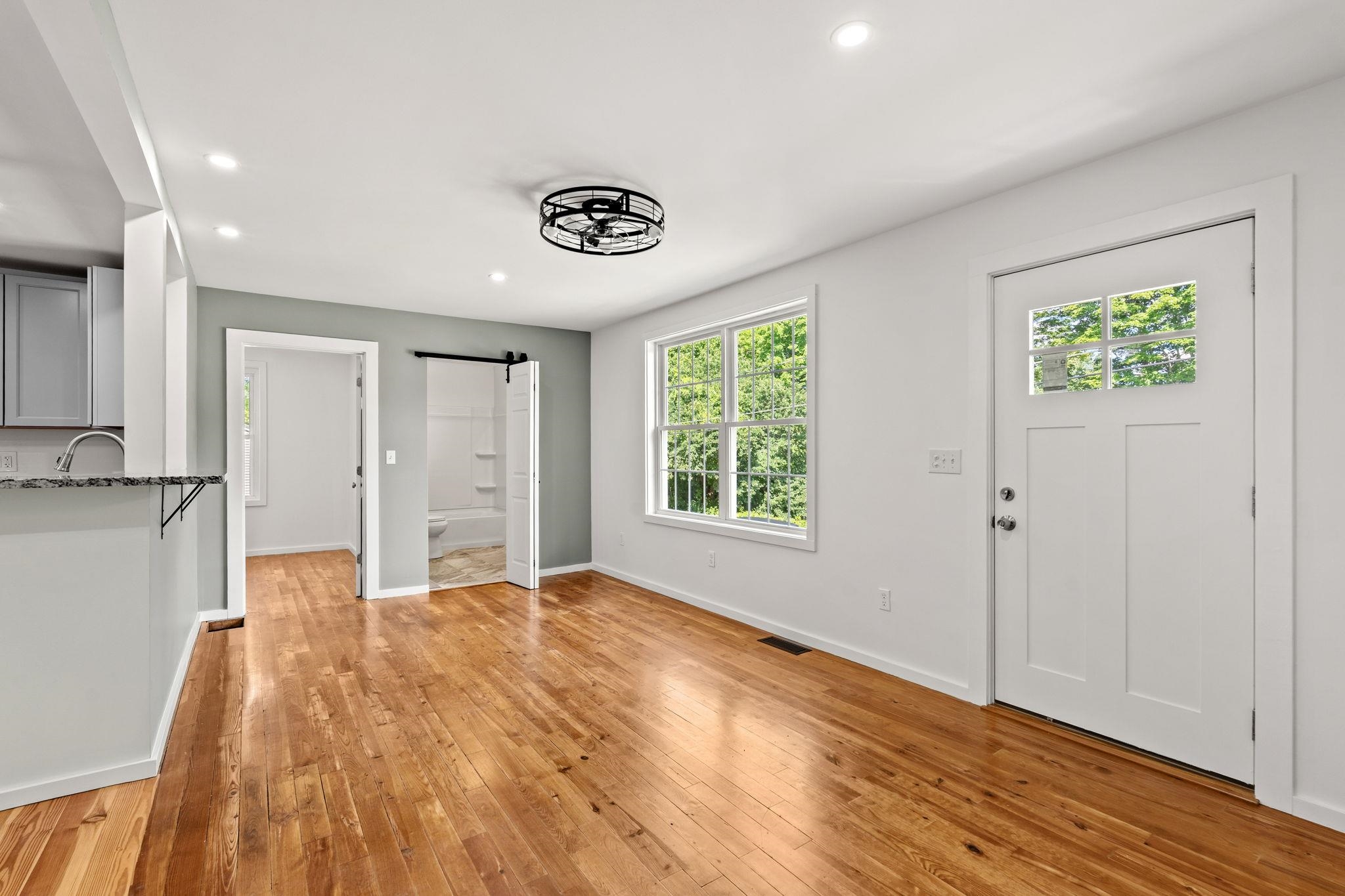 14 River Road