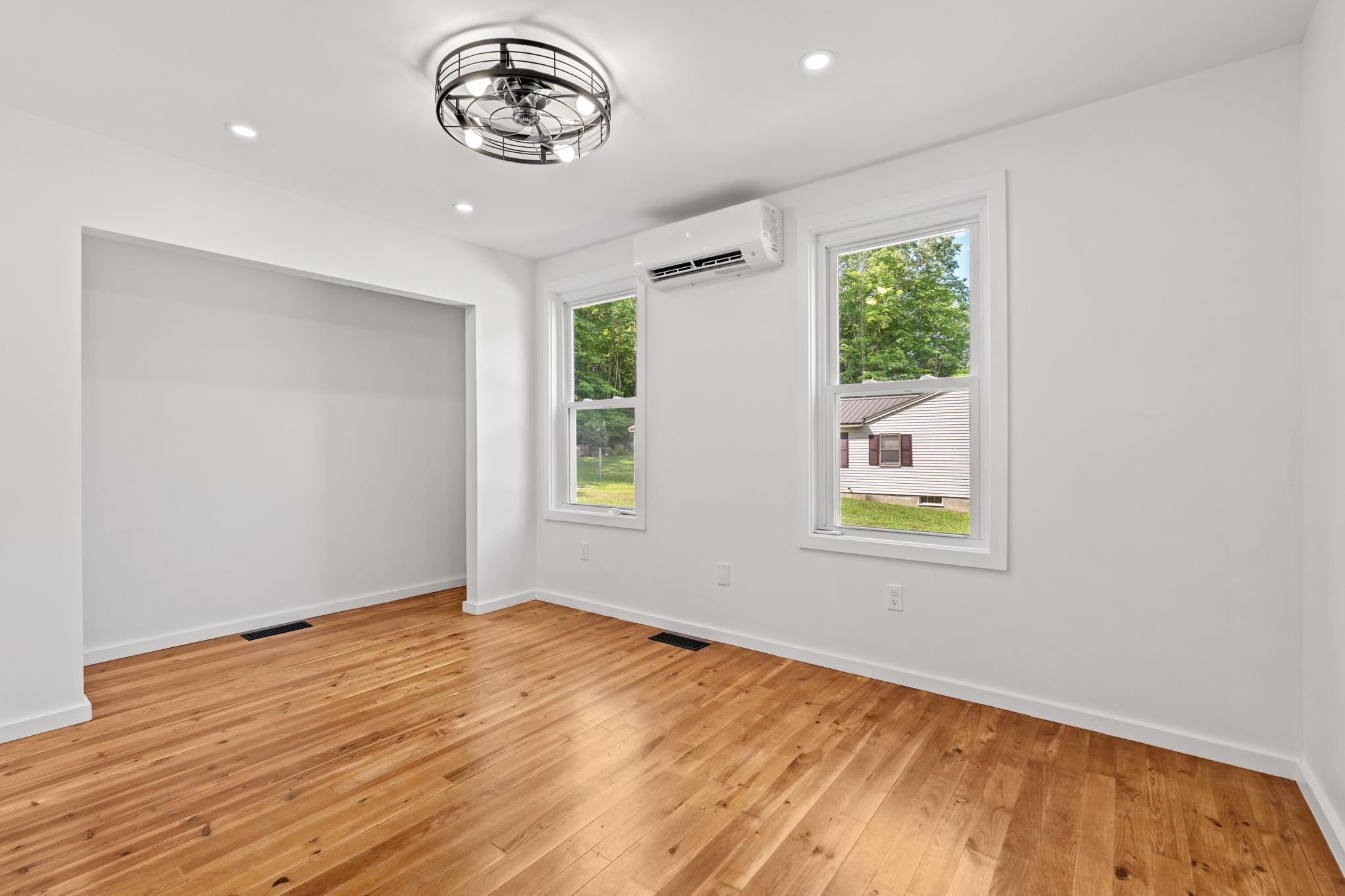 14 River Road