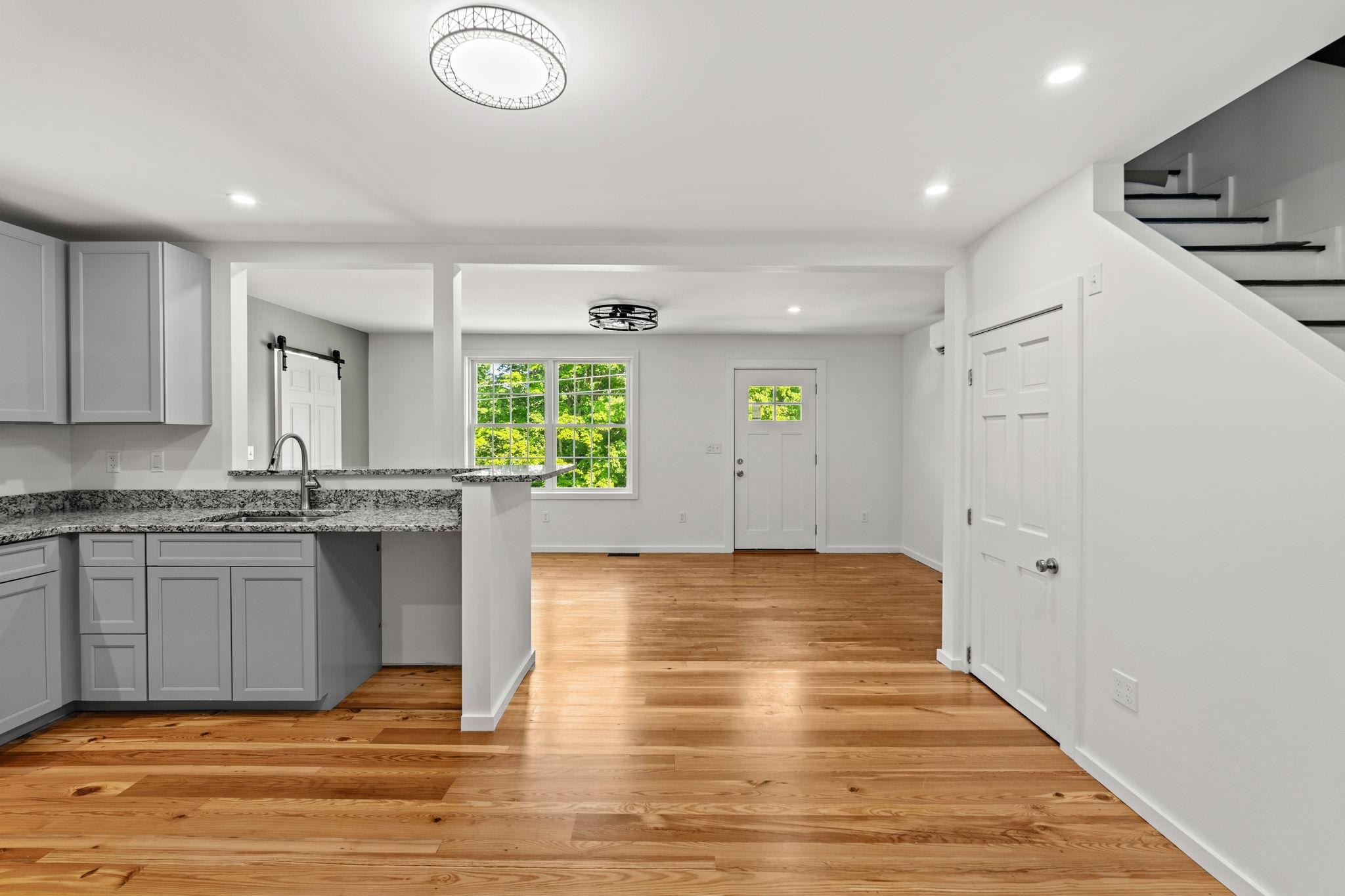 14 River Road