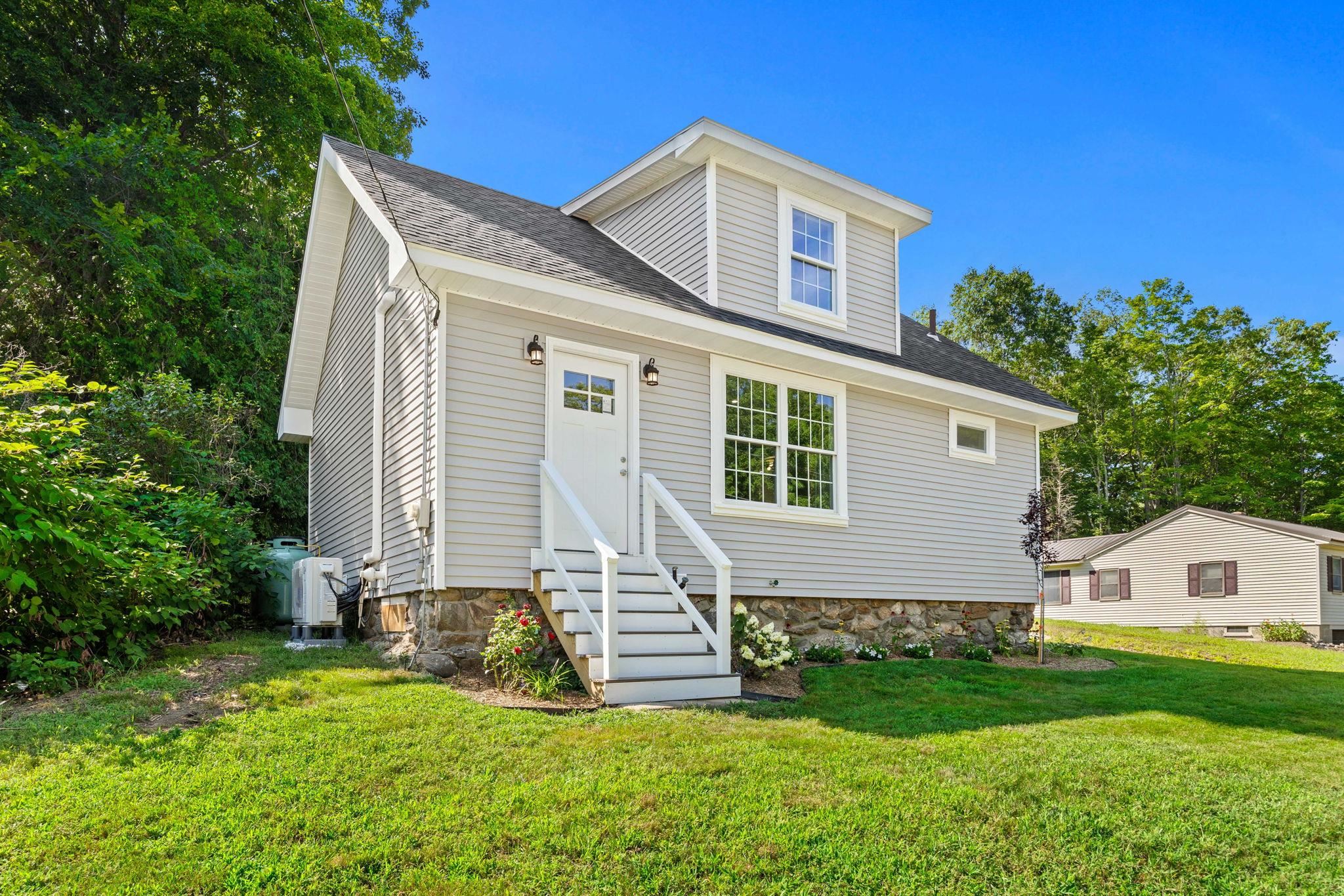 14 River Road