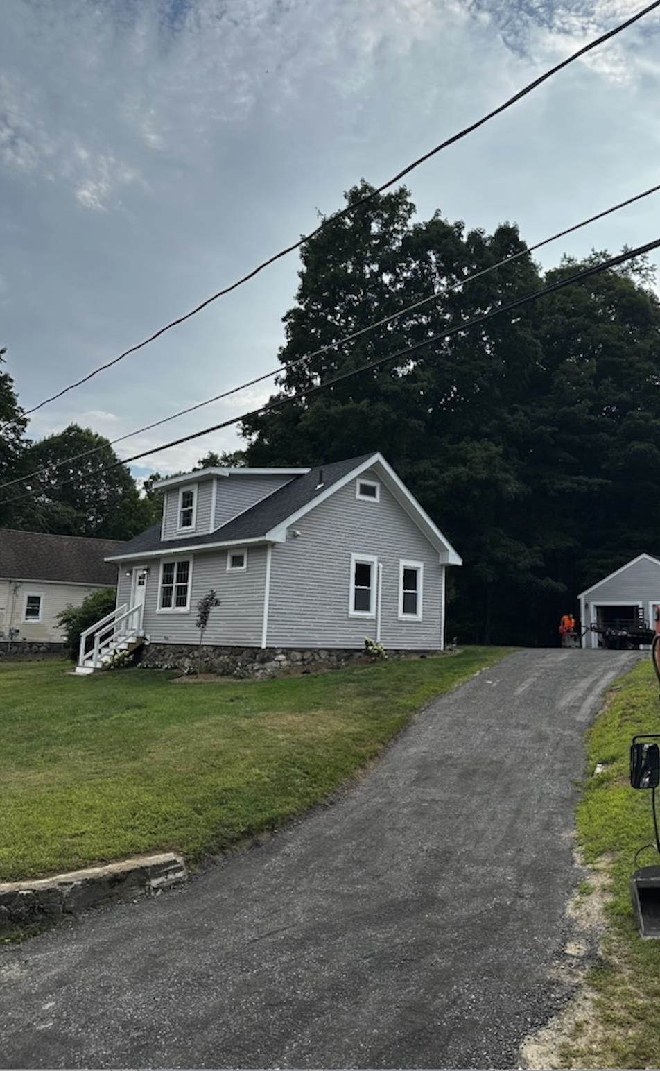14 River Road