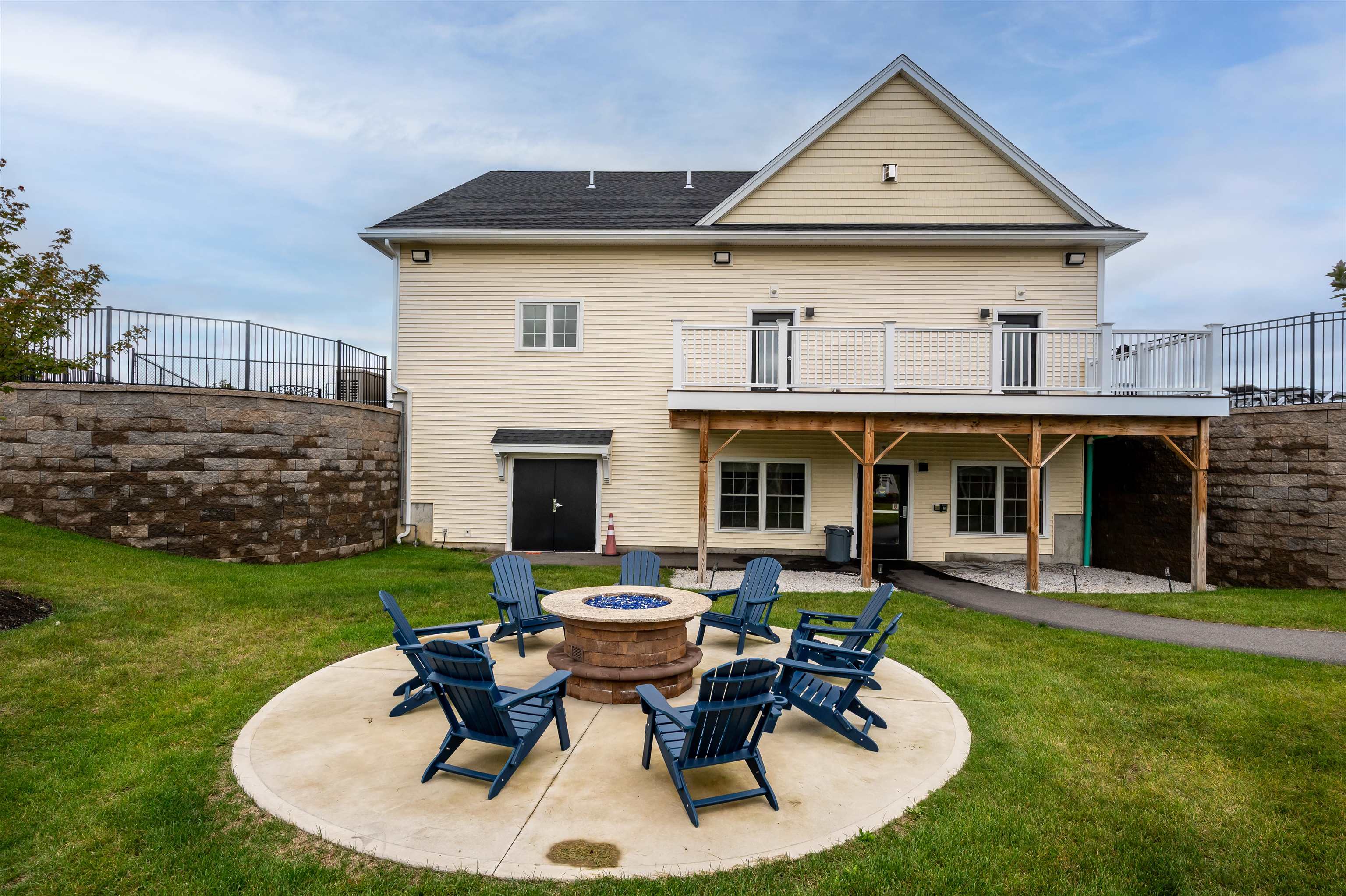 10 Mulberry Lane