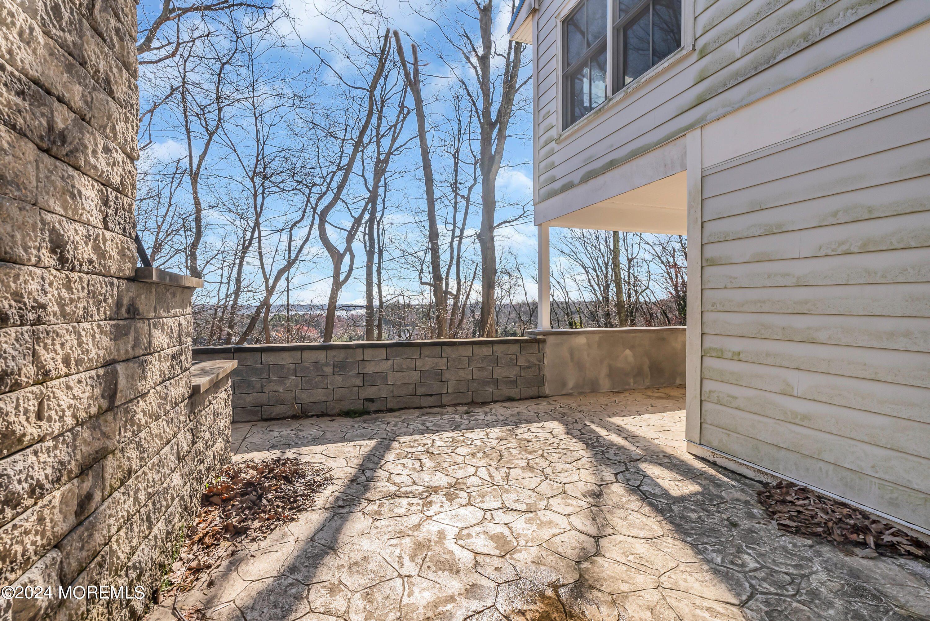 1 Laurel Path