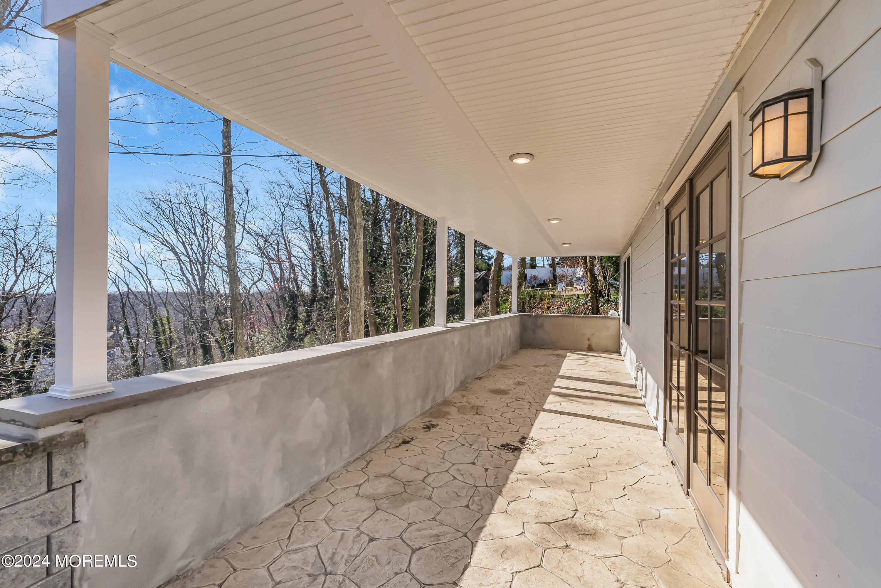 1 Laurel Path