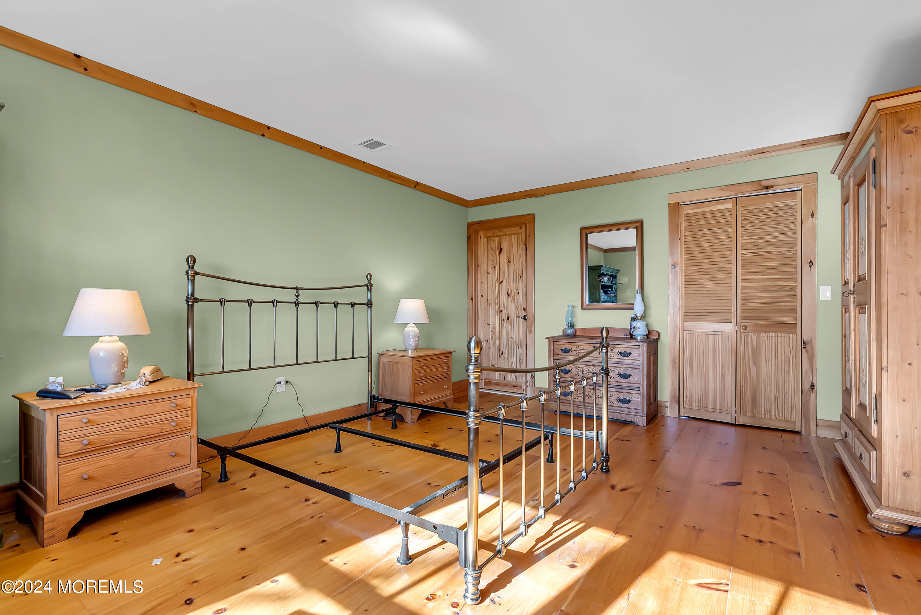 1 Laurel Path