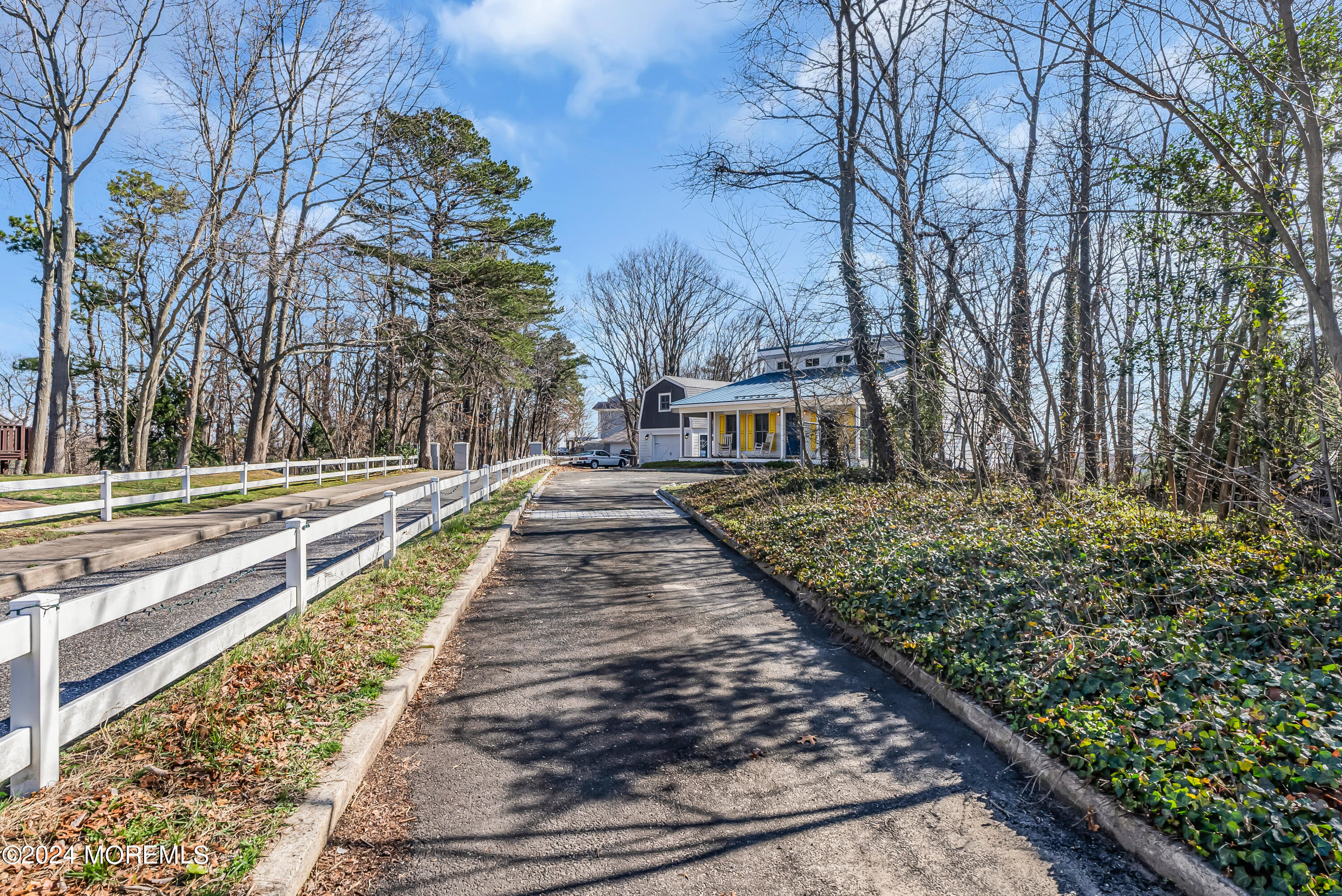 1 Laurel Path