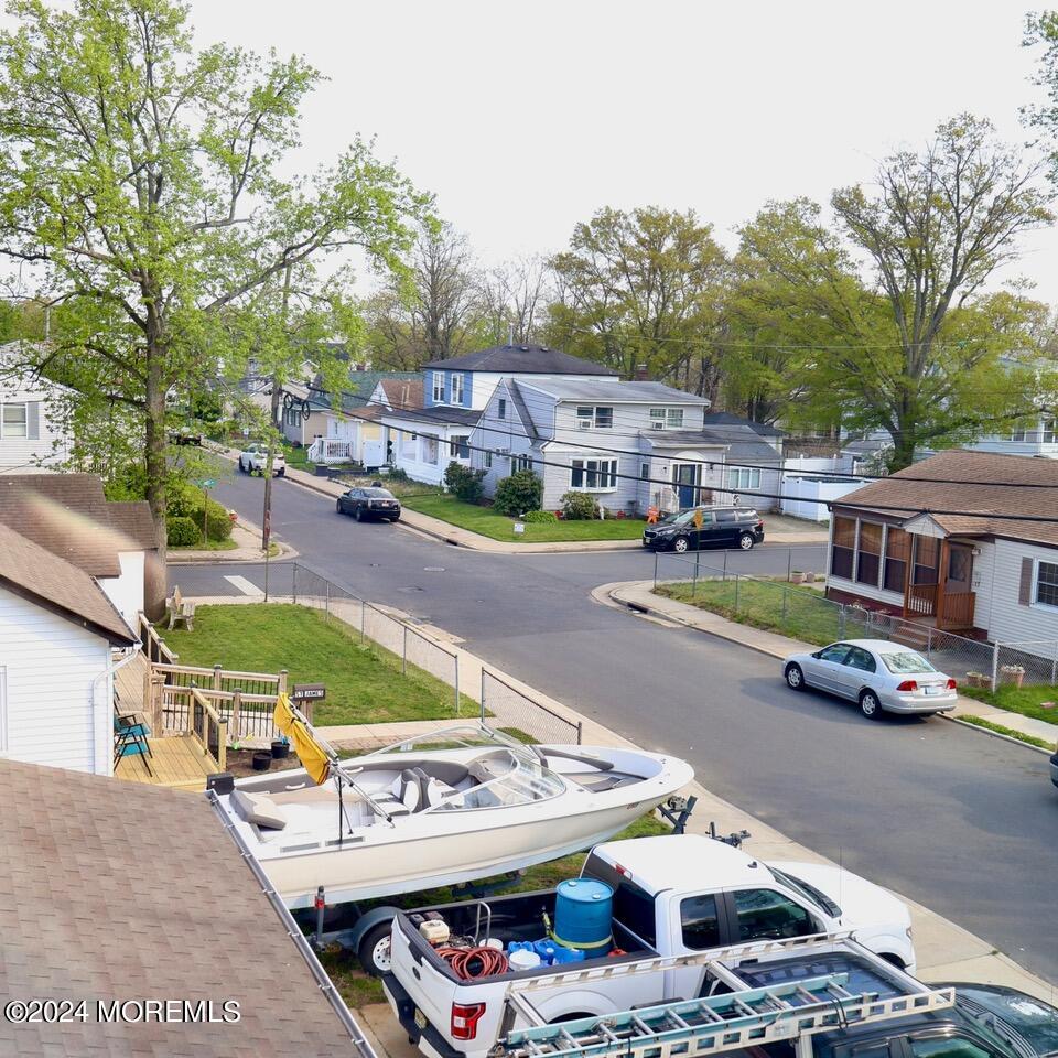 112 Highland Boulevard