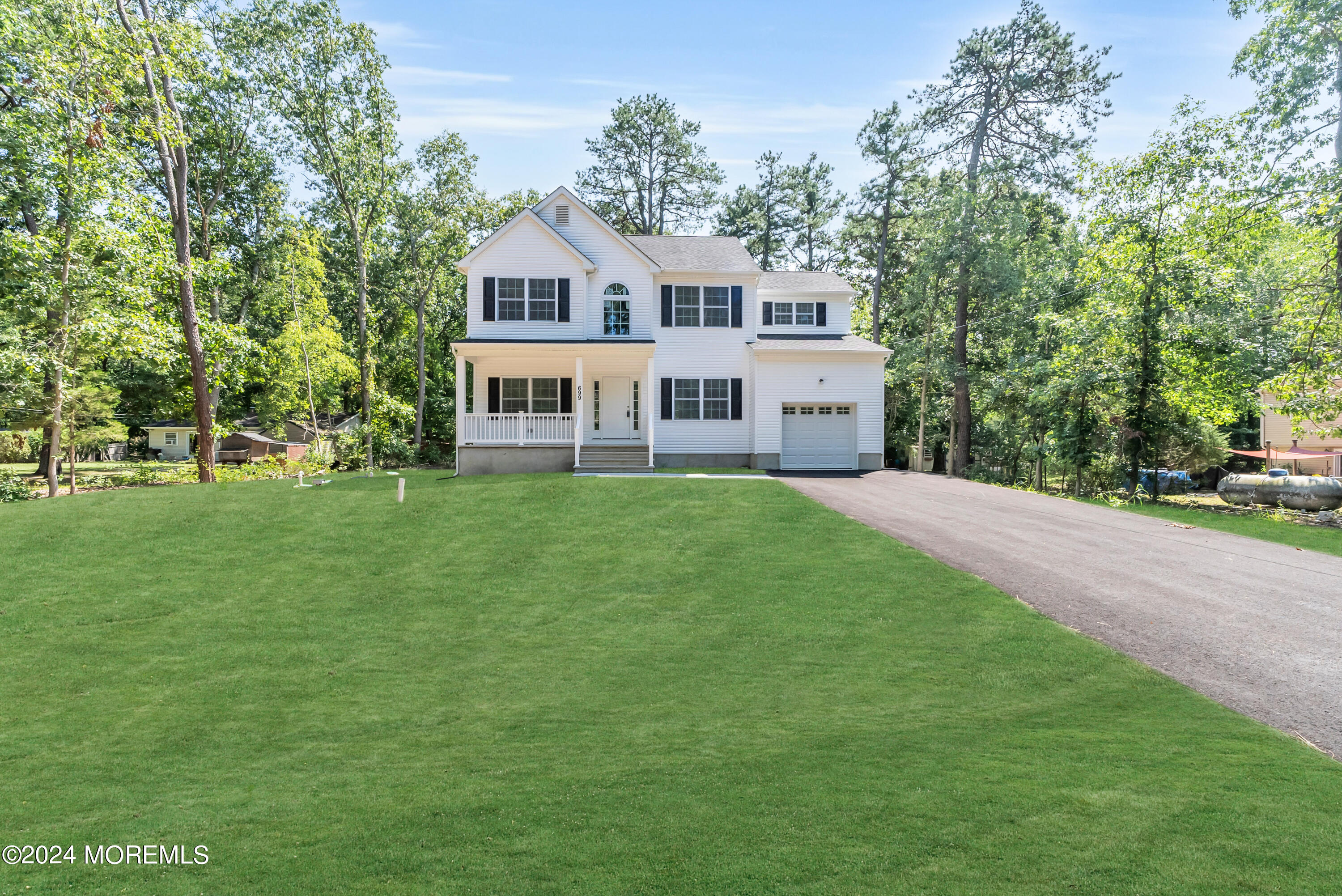 699 Willys Lane