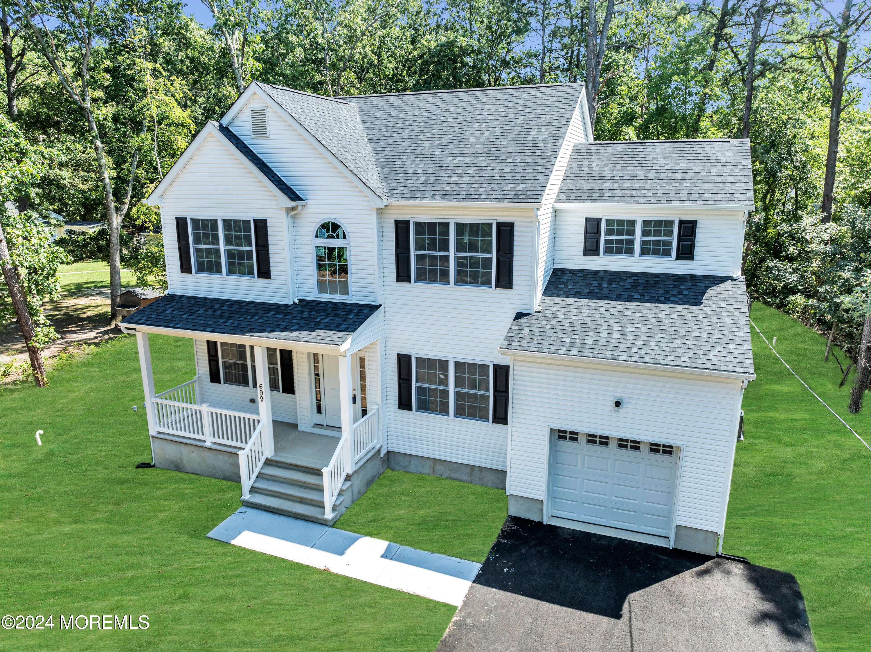 699 Willys Lane