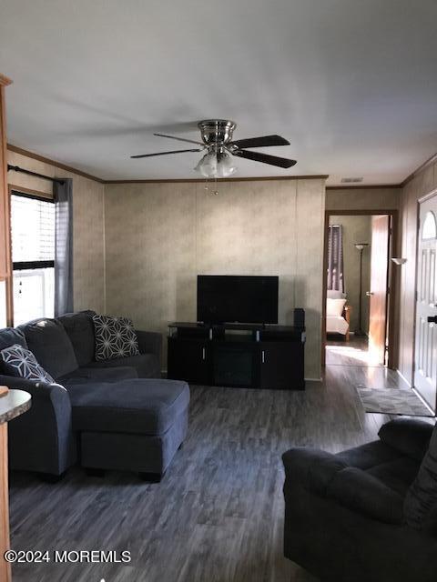 28 Locust Grove