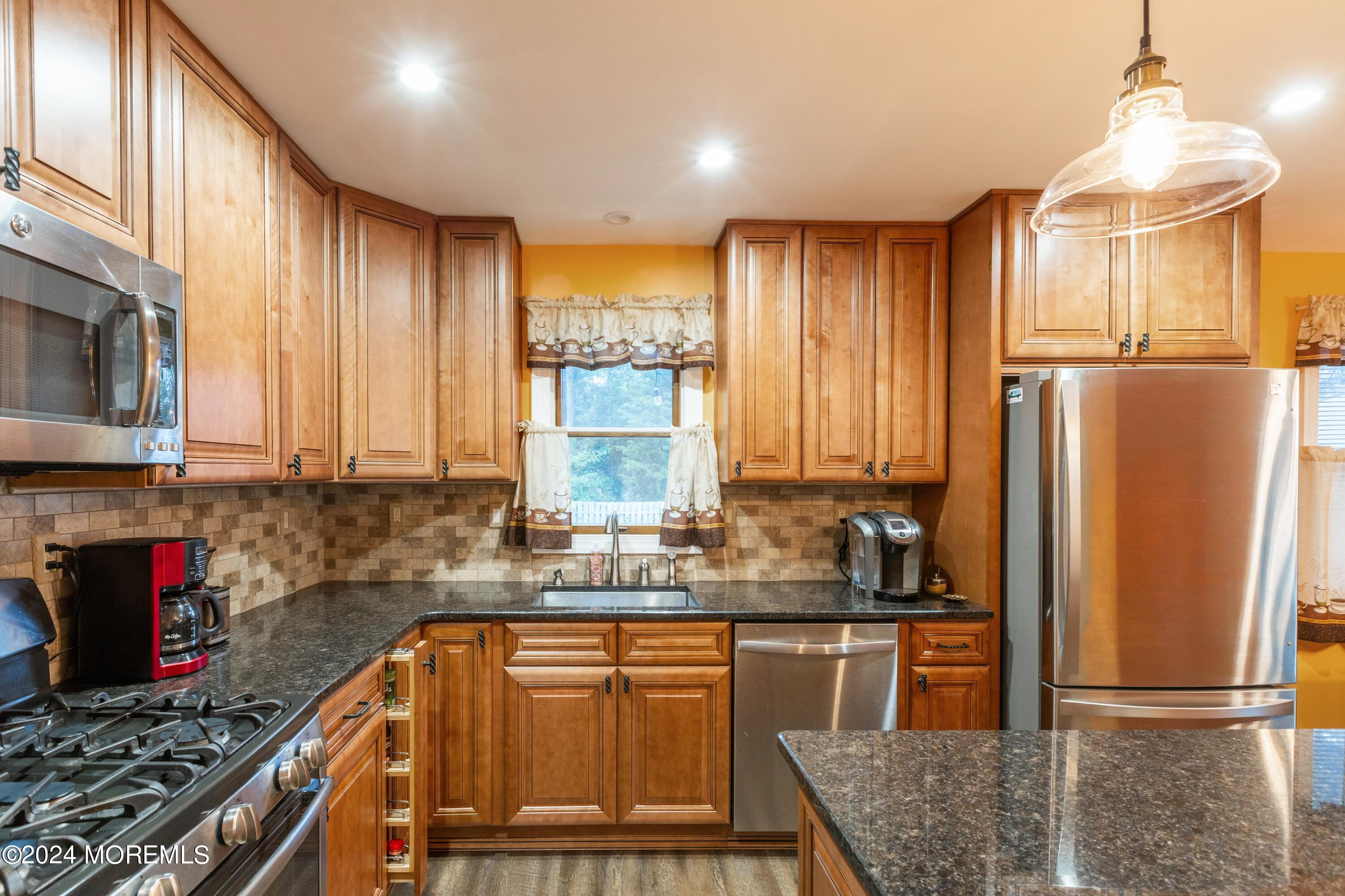 313 Station Drive