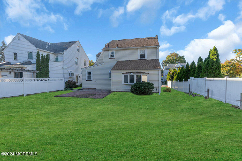31 Urma Avenue