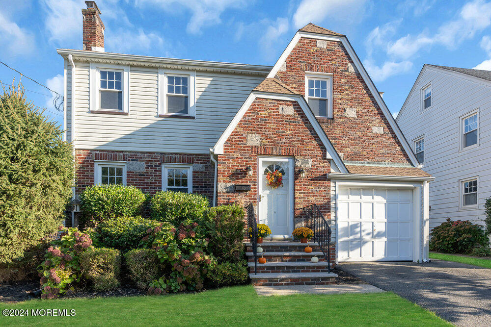 31 Urma Avenue