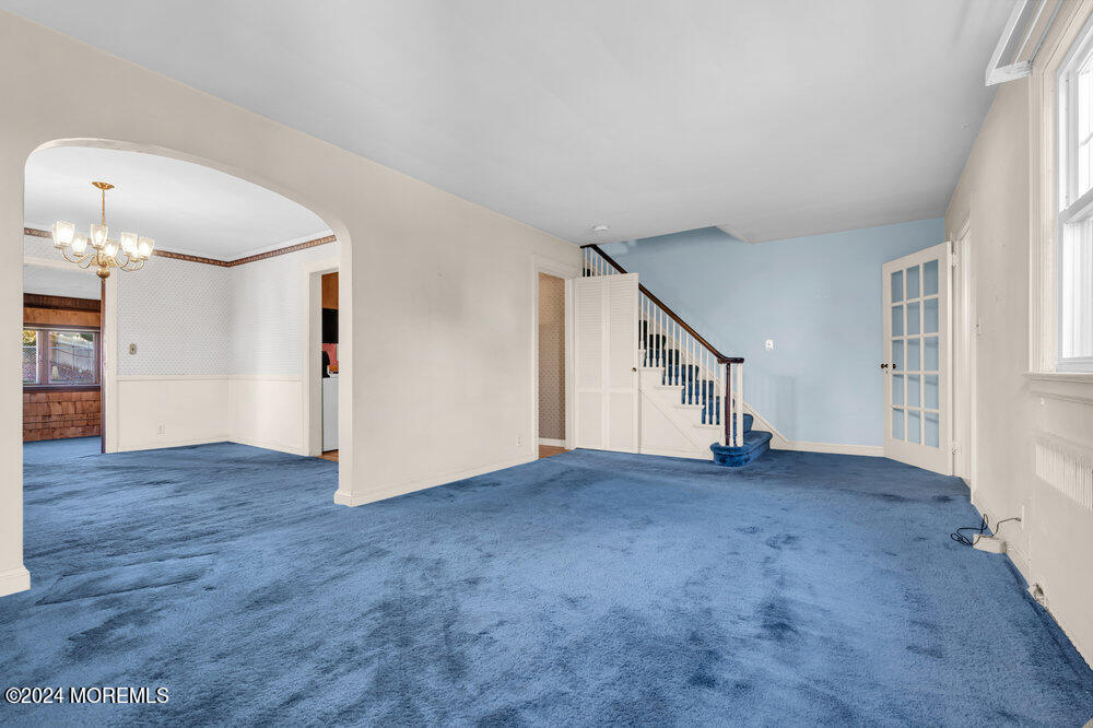 31 Urma Avenue