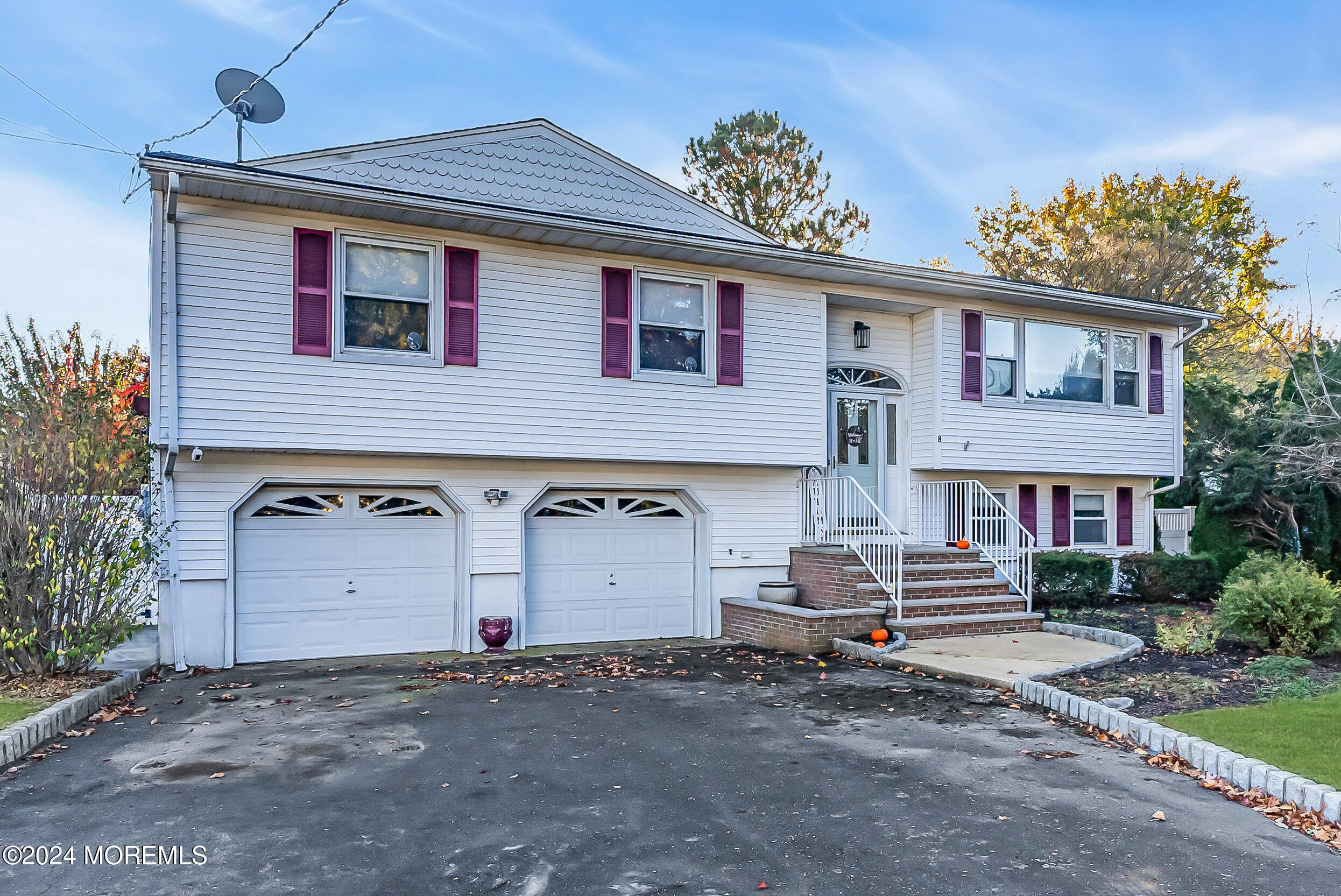 8 Walnut Place