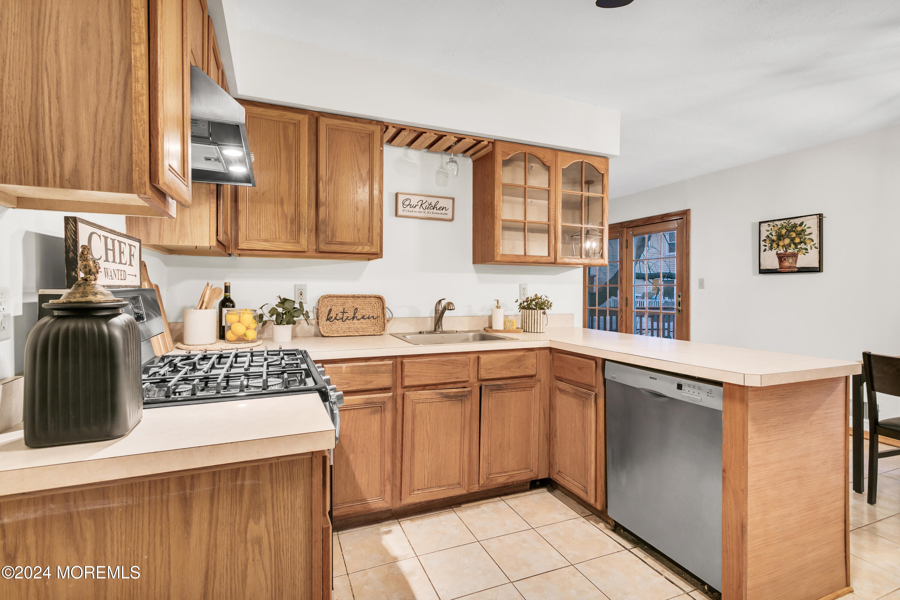 628 Monmouth Avenue