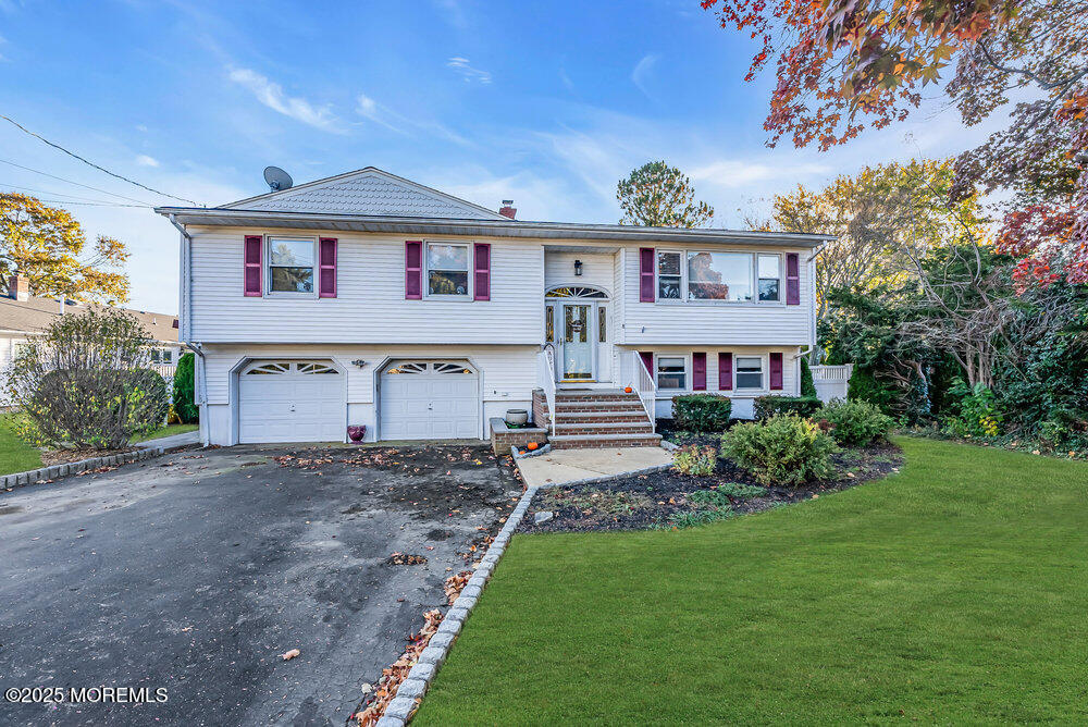 8 Walnut Place
