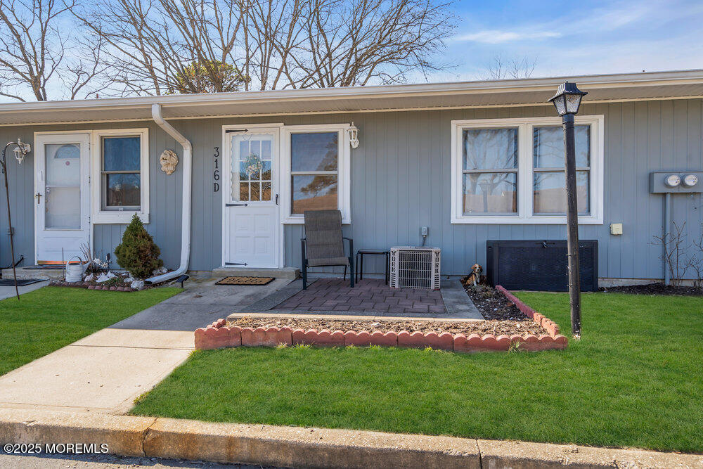 316 Coventry Court D