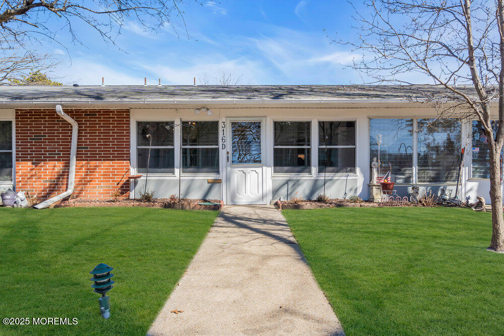 316 Coventry Court D