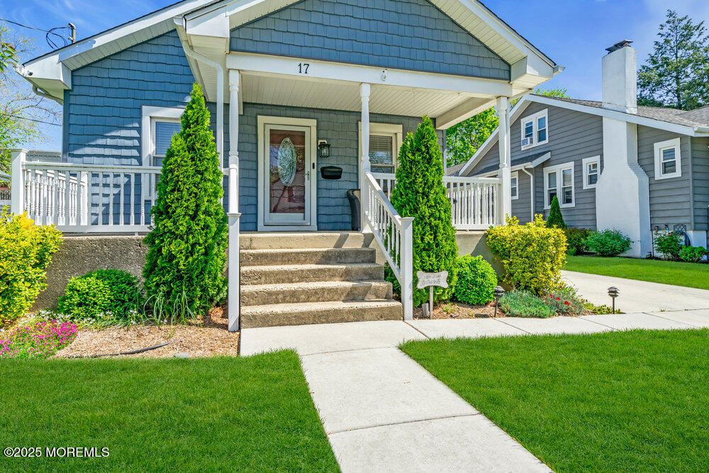 17 Lindis Farne Avenue