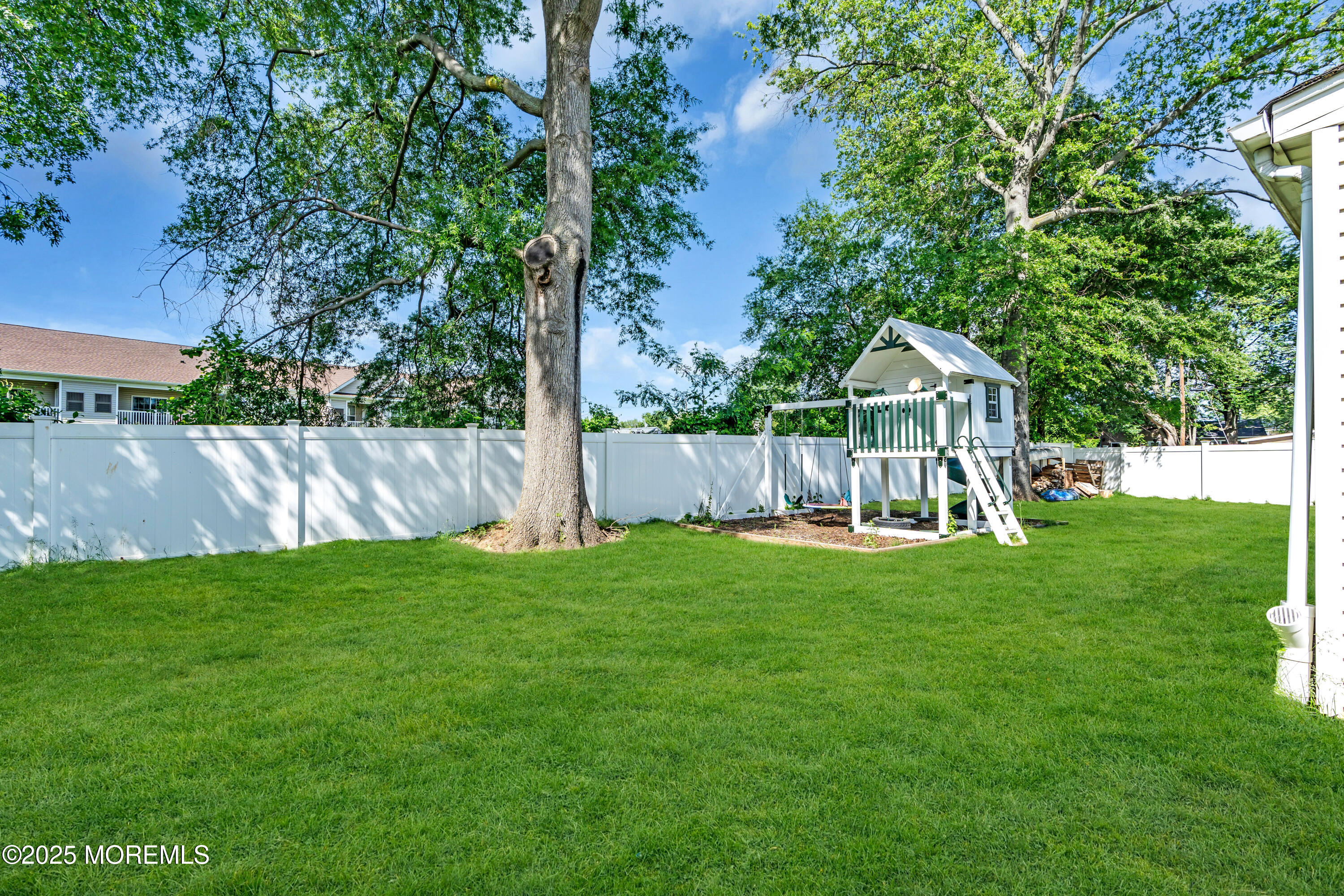 35 Tara Lin Drive