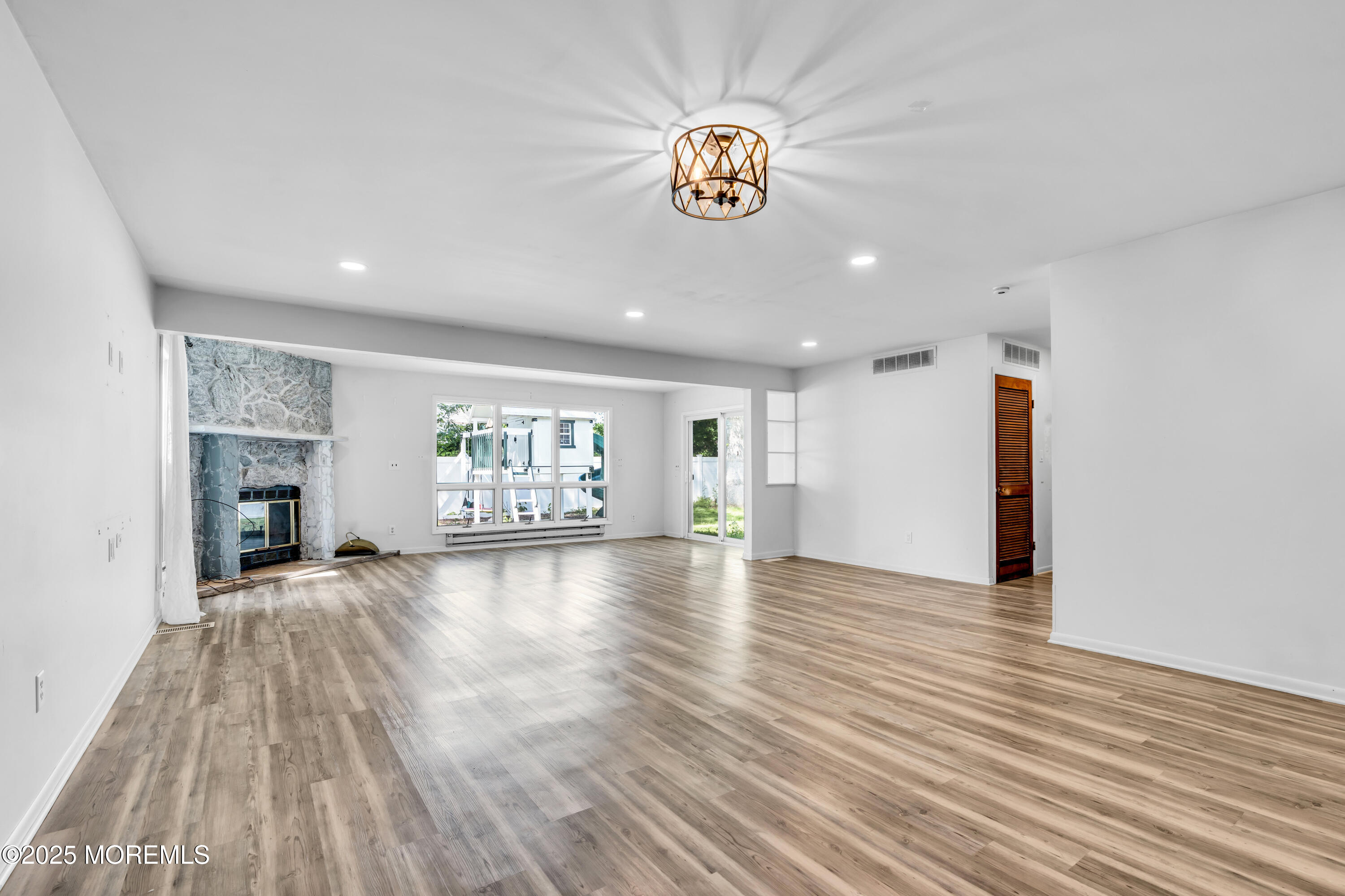 35 Tara Lin Drive