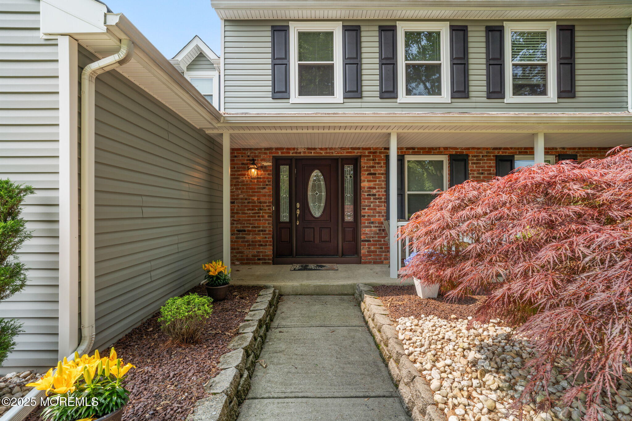 14 Lincolnshire Drive