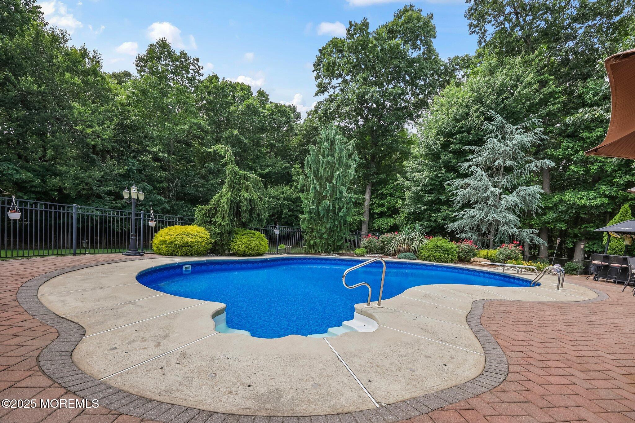 110 Janwich Drive